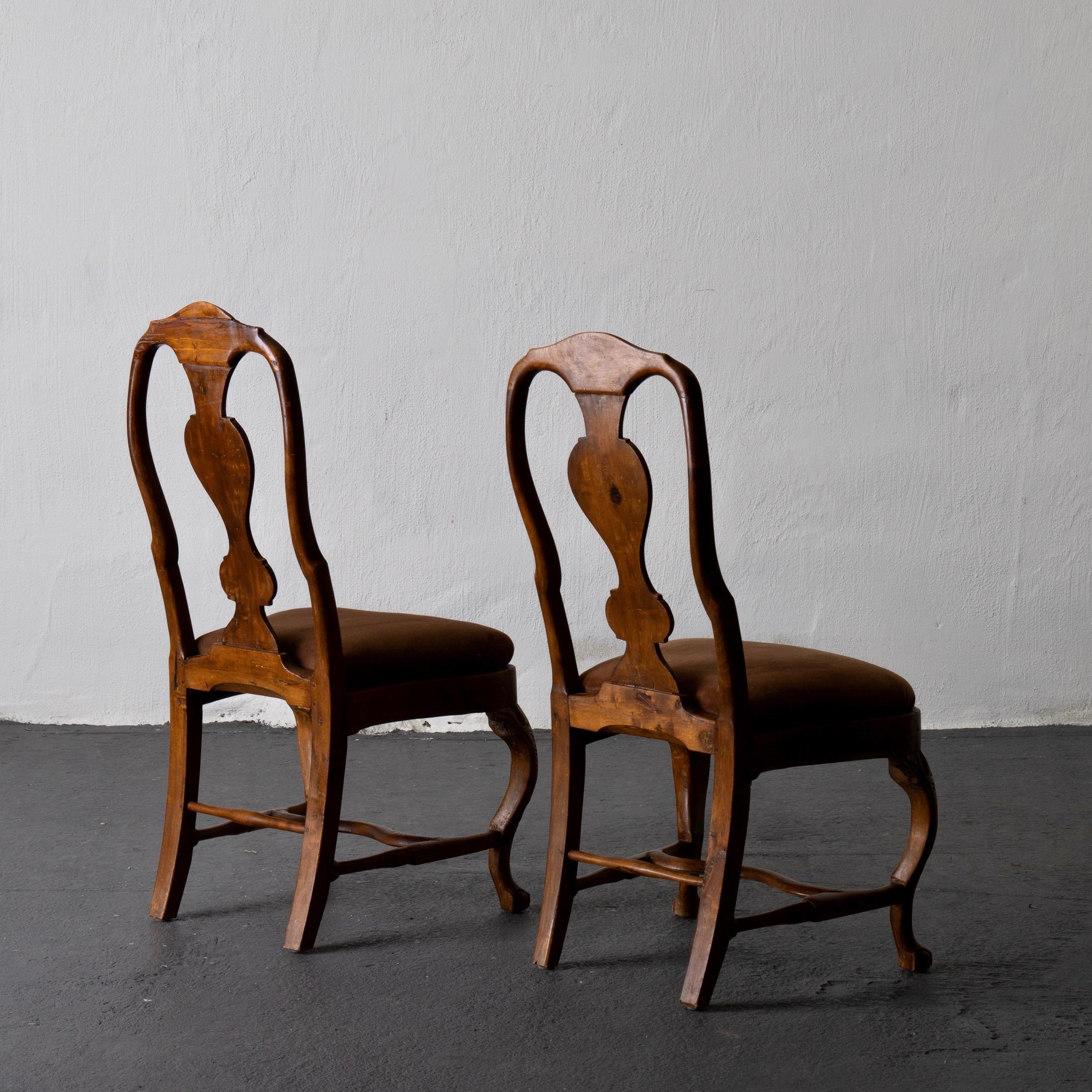 Rococo Paire de chaises d'appoint suédoises en bois d'époque rococo, Suède en vente