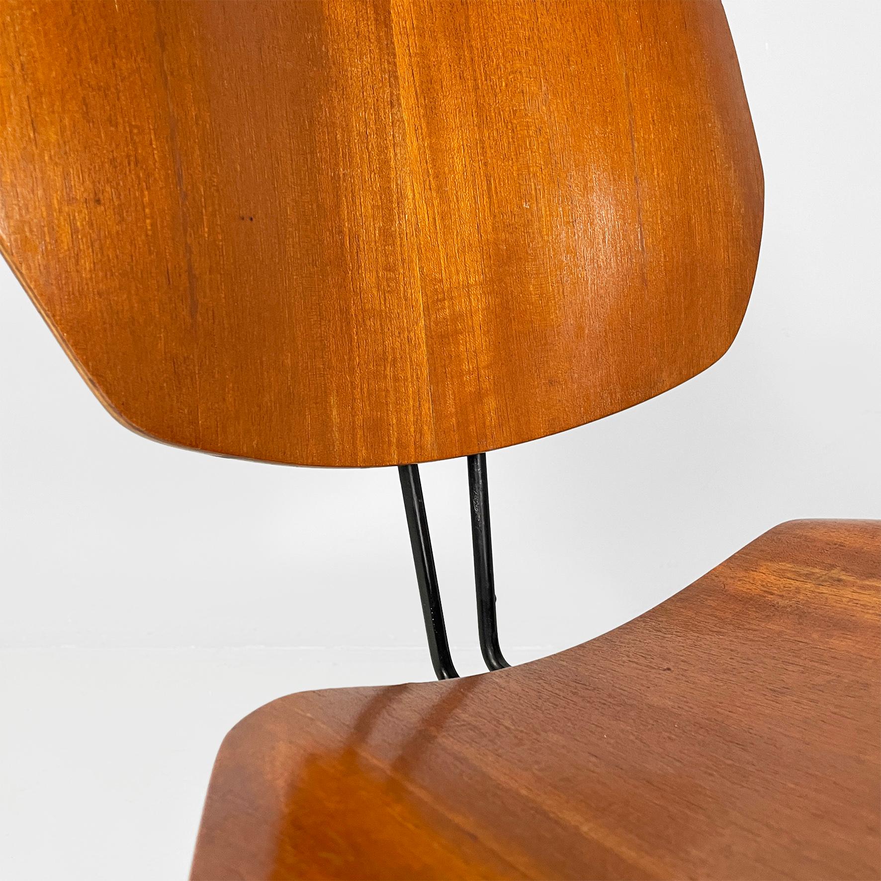 Sedie italiane di metà secolo moderno s88 di Osvaldo Borsani per Tecno, anni '50 in vendita 3