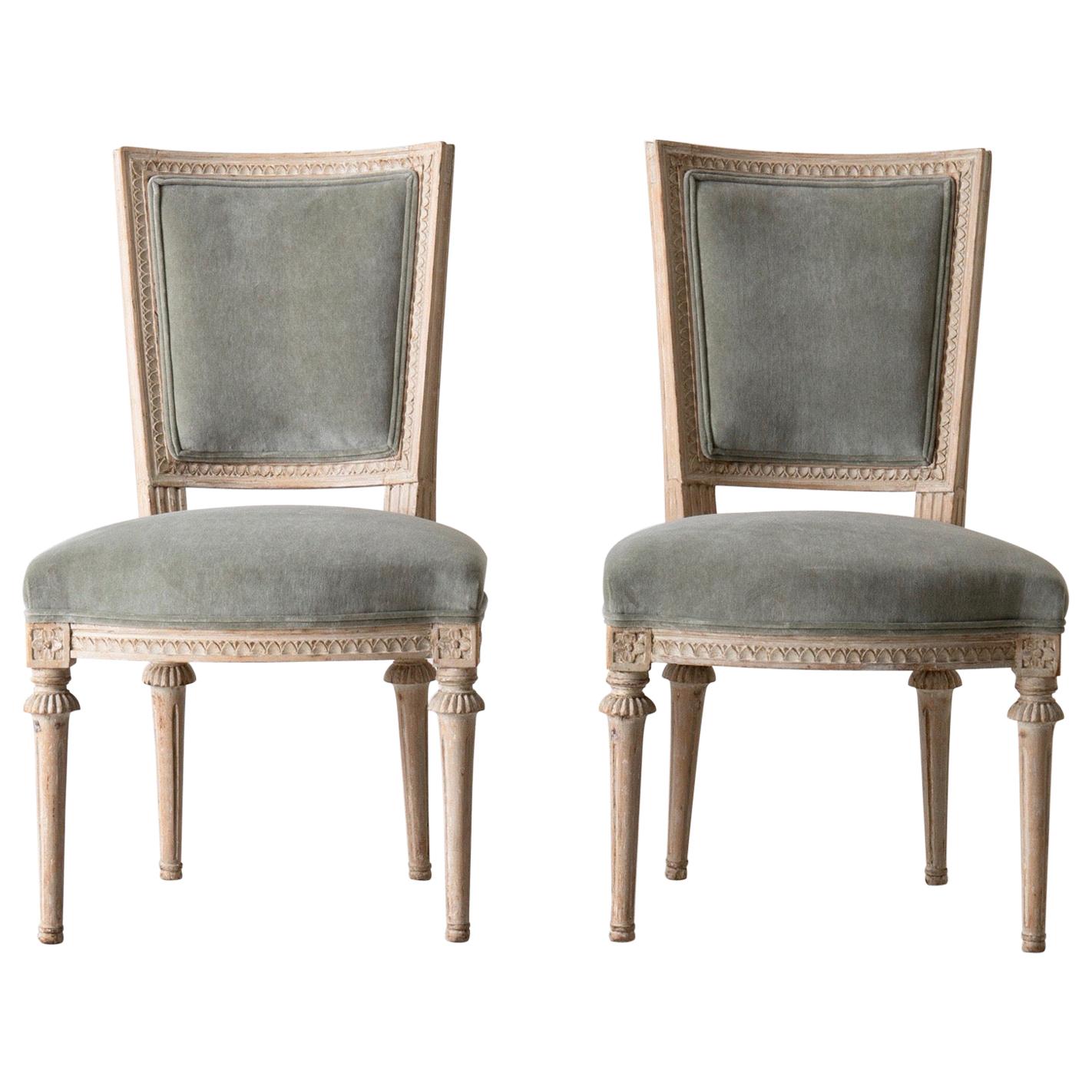 Chairs Side Chairs Swedish Gustavian 1790-1810 Velvet Green Beige White Sweden