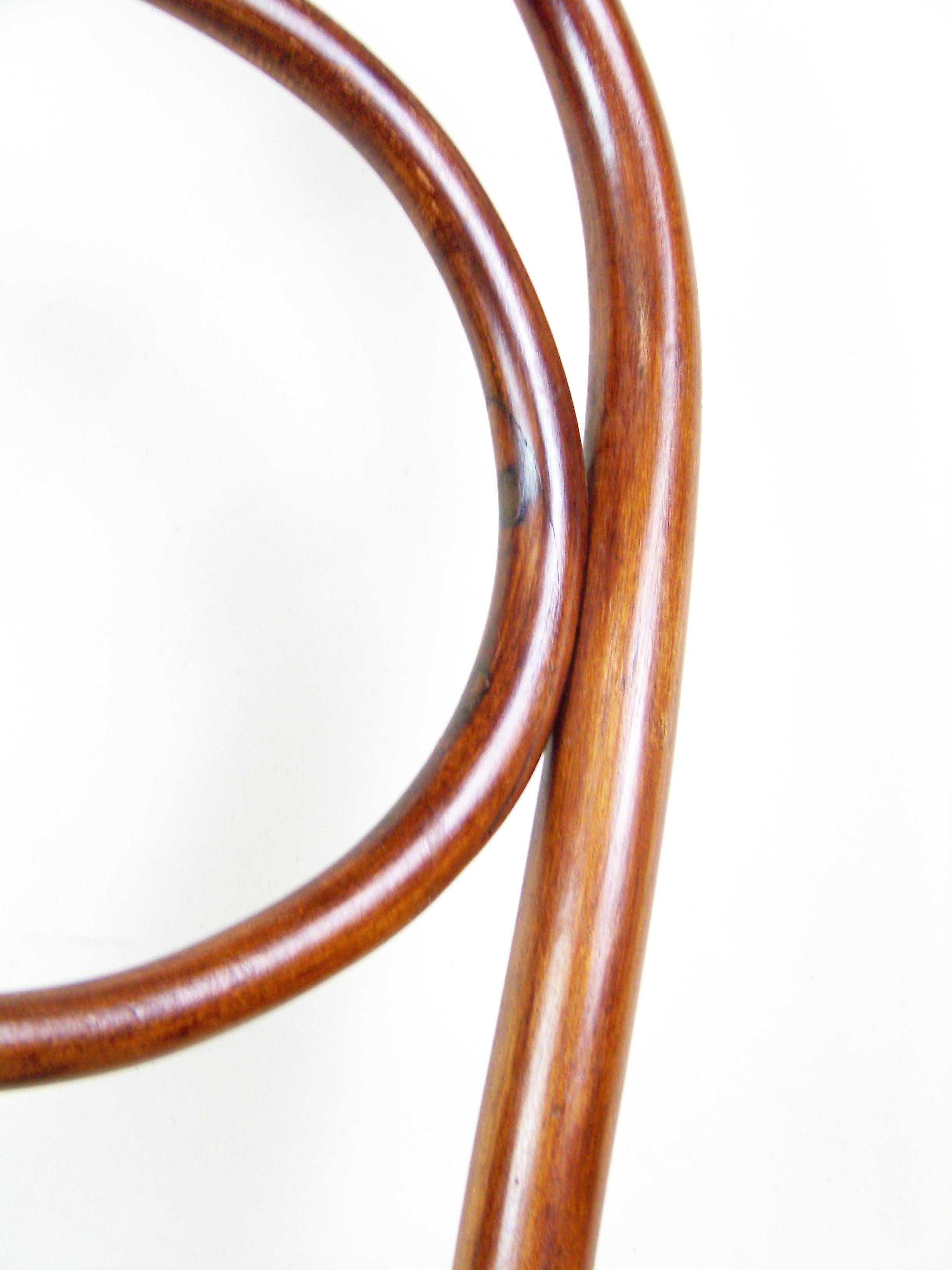 Bois cintré Chaises Thonet Nr.10, vers 1870 en vente
