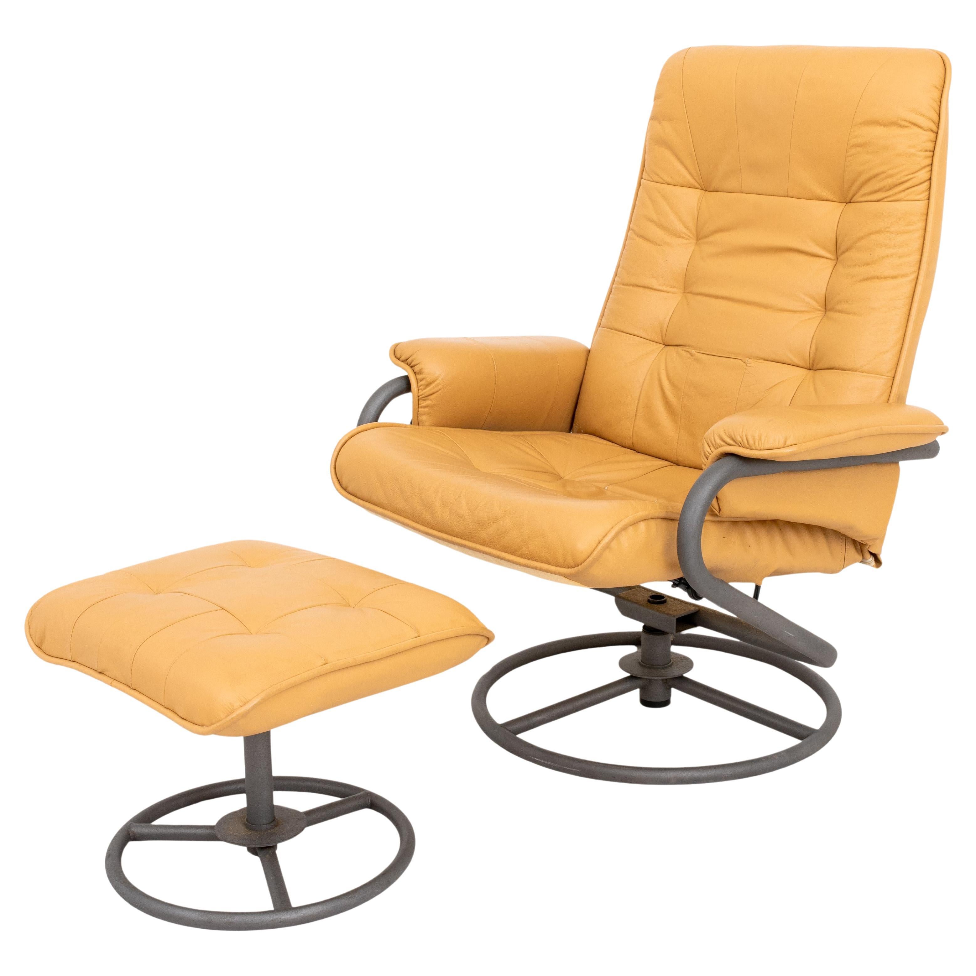Poltrona girevole reclinabile e ottomana ChairWorks