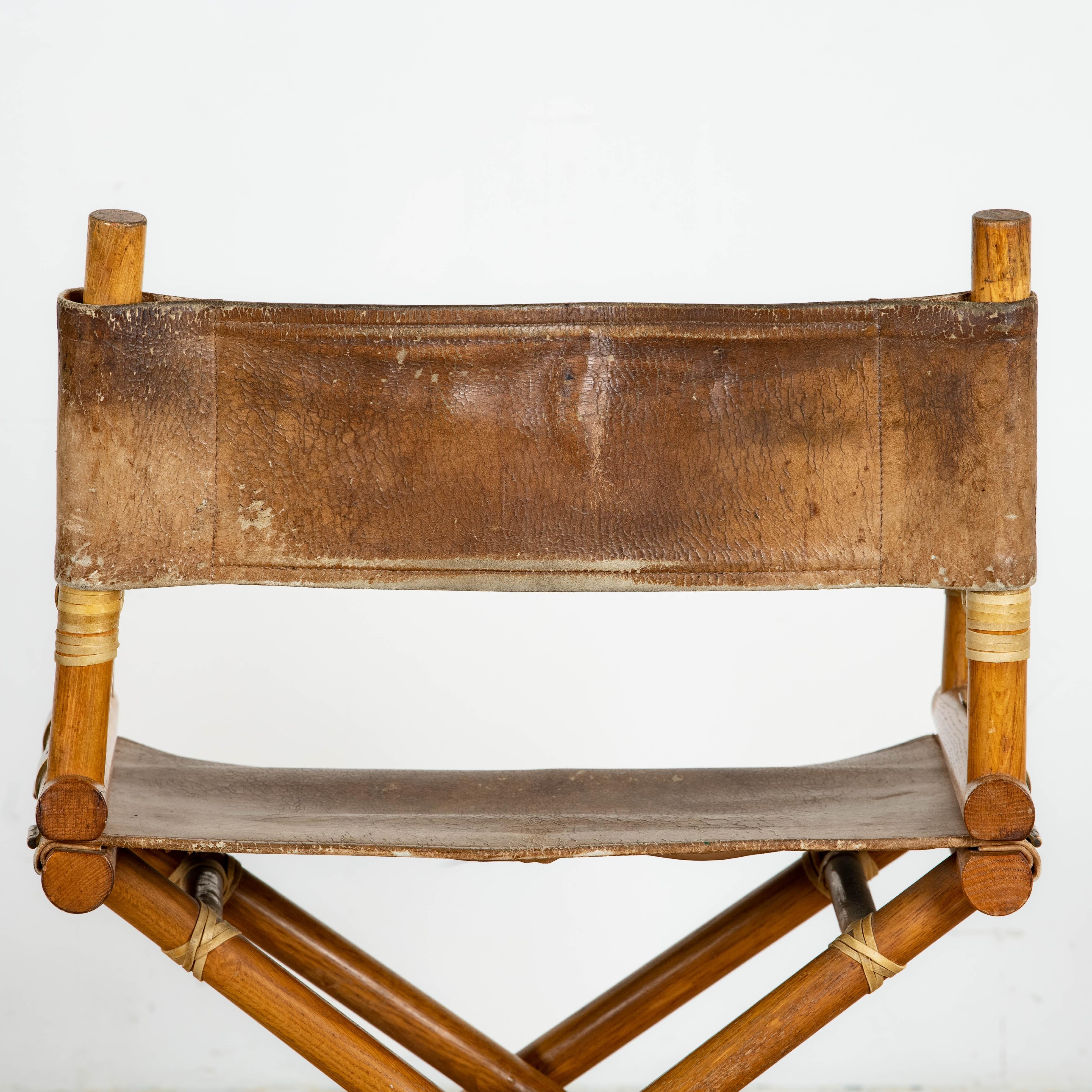 Italian Chaise de réalisateur de Lyda Levi pour McGuire en bois, cuir et laiton, Italie