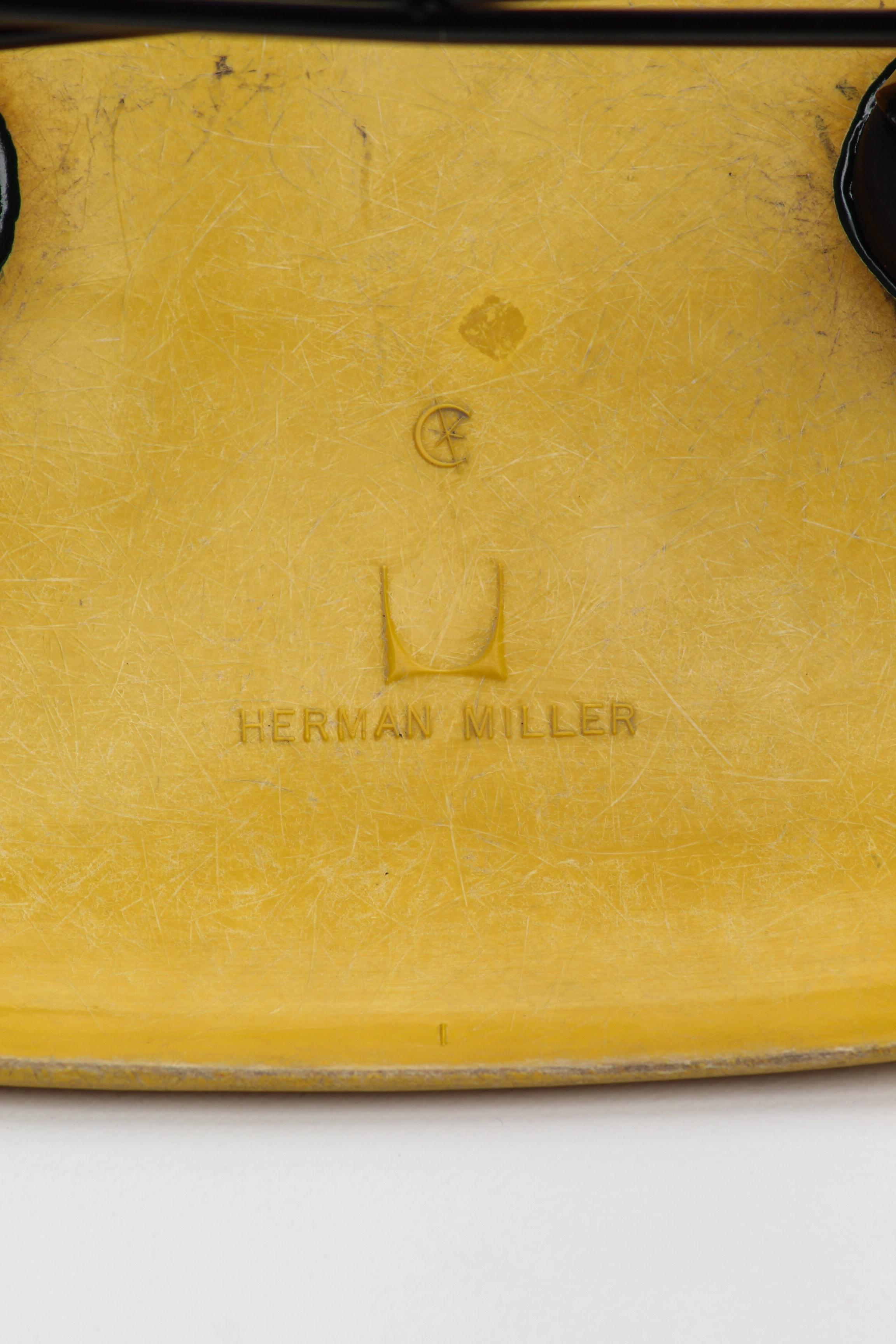 Chaise DSW par Charles & Ray Eames, édition Herman Miller im Angebot 1