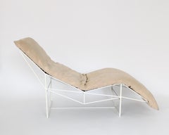 Chaise Italienisch von Paolo Passerini für Uvet Dimensione Cremefarbenes Wildleder-Kissen