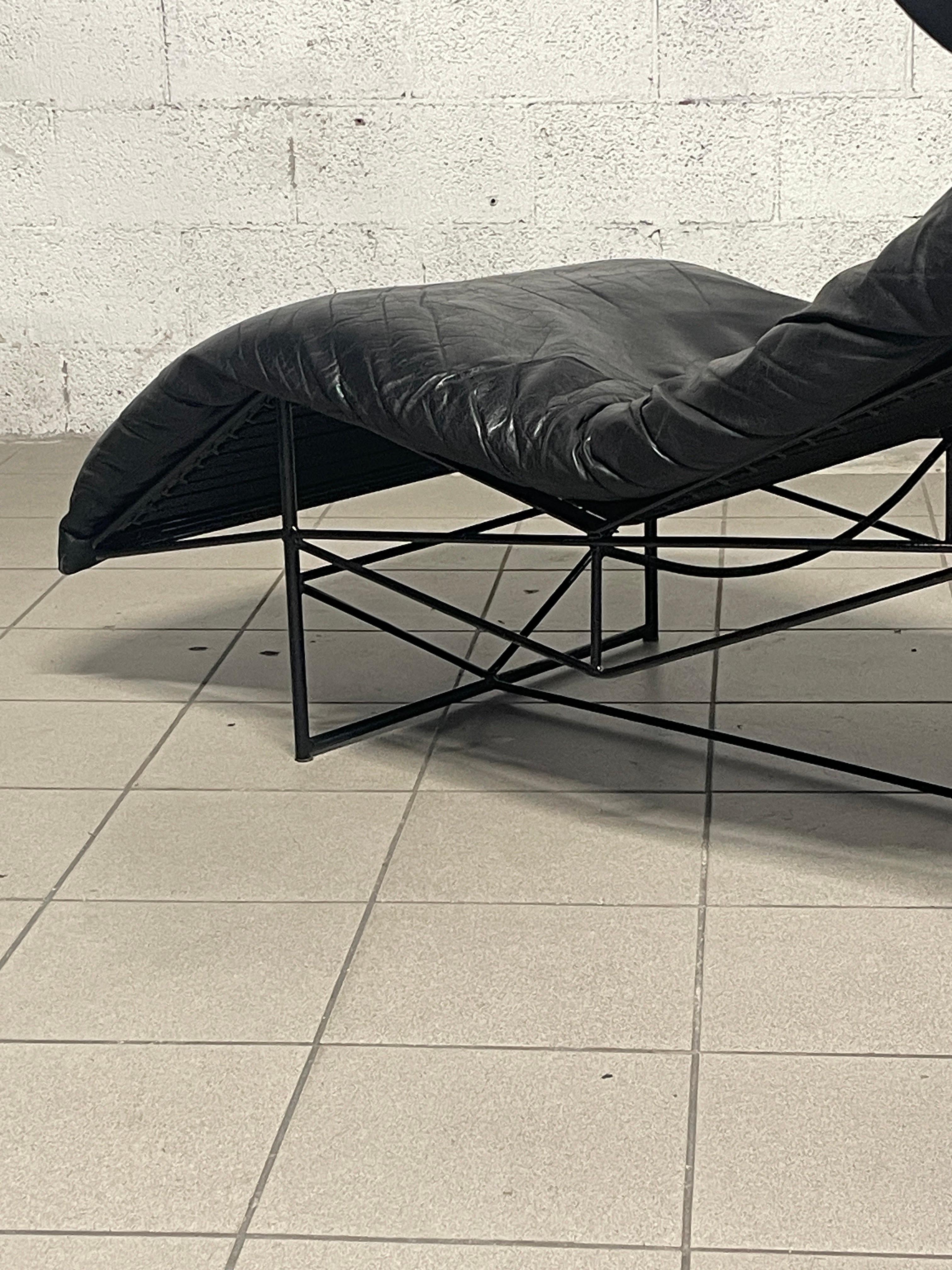Chaise-longue de los años 80 diseñada por Paolo Passerini para UVET en venta 4
