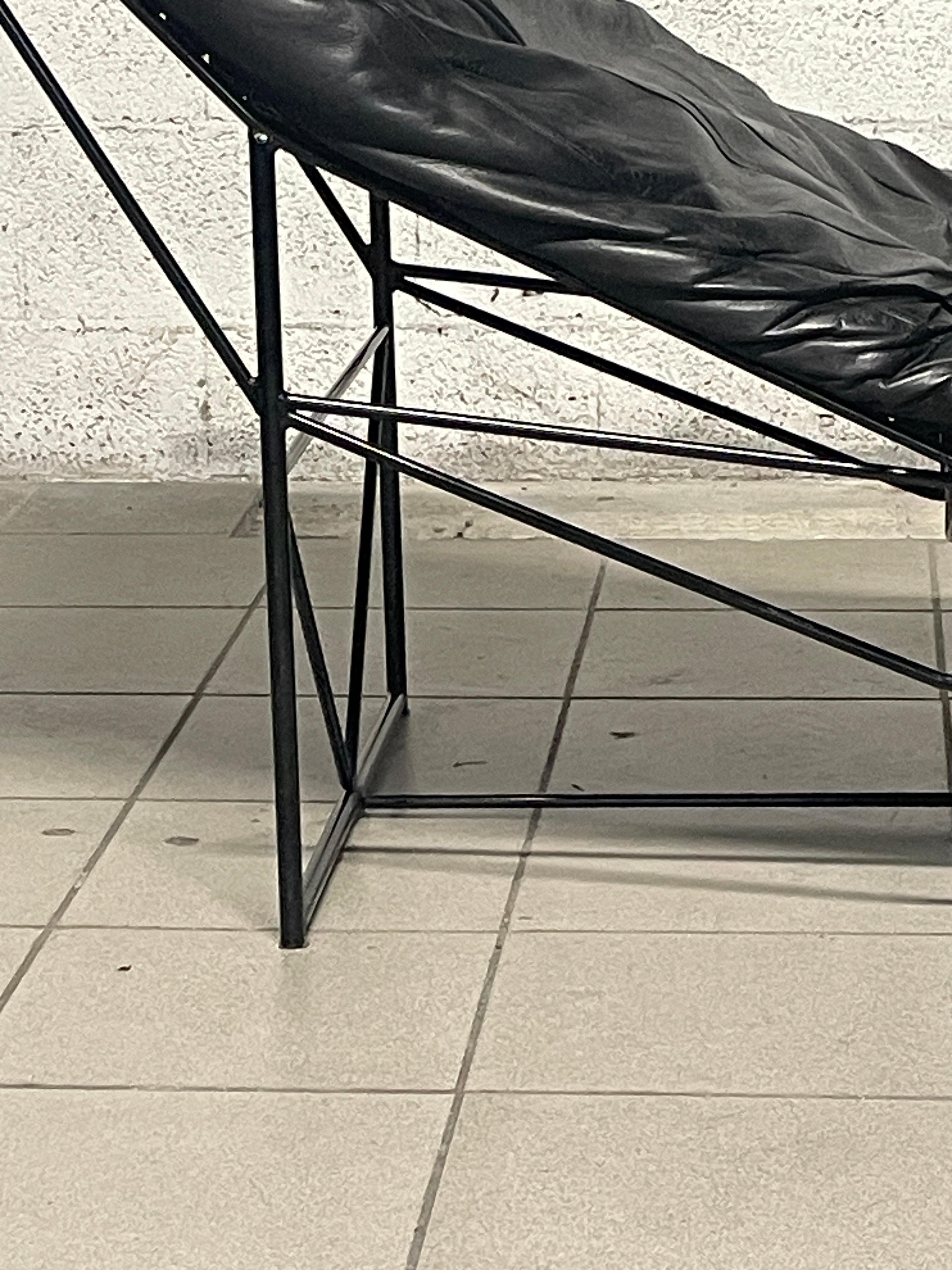 Chaise-longue de los años 80 diseñada por Paolo Passerini para UVET en venta 11