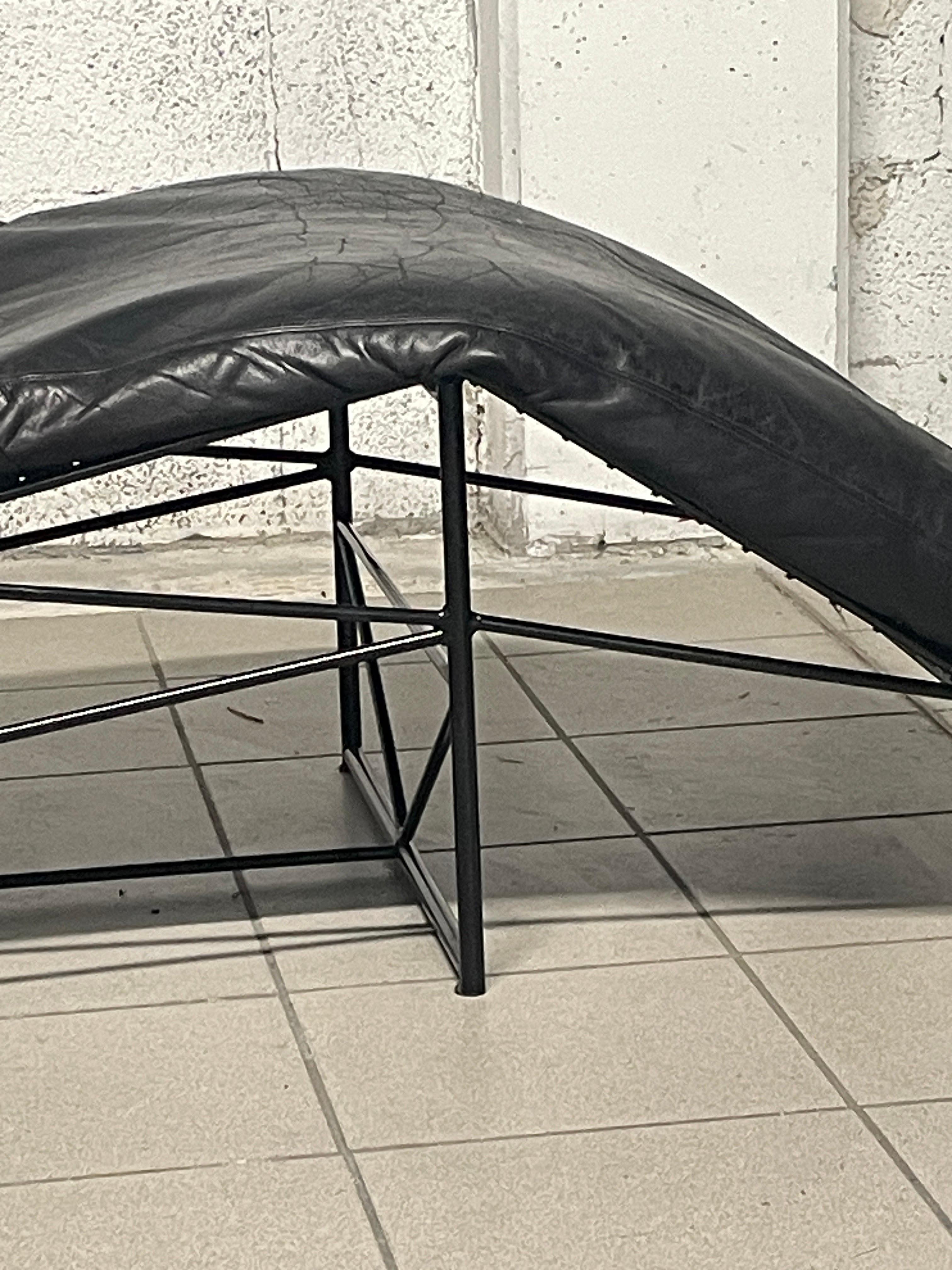 Chaise-longue de los años 80 diseñada por Paolo Passerini para UVET en venta 12