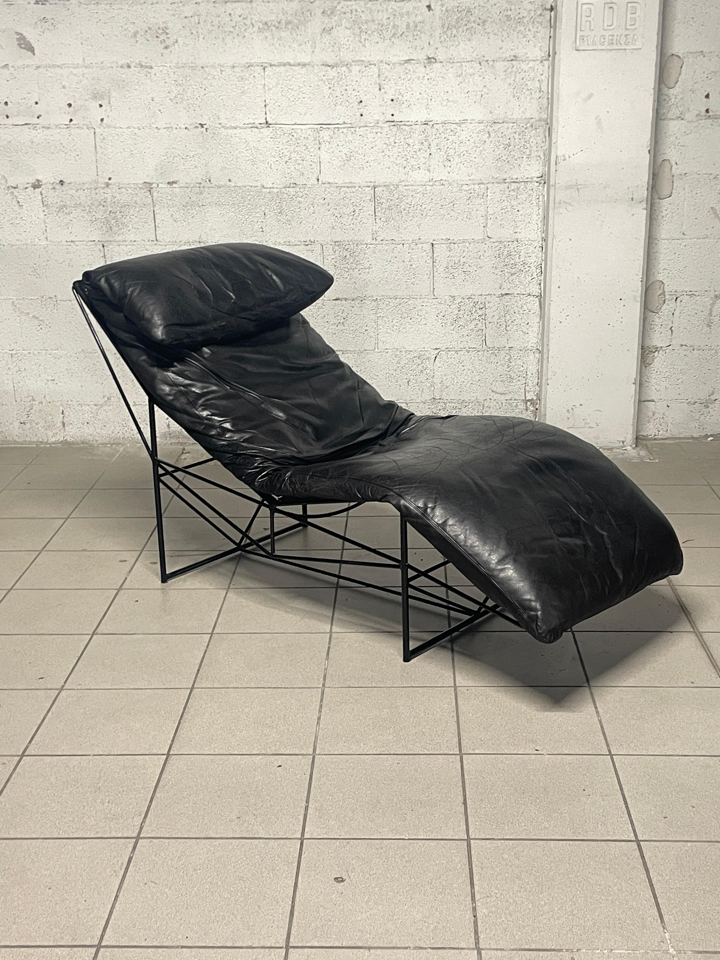 Chaise-longue de los años 80 diseñada por Paolo Passerini para UVET en venta 13