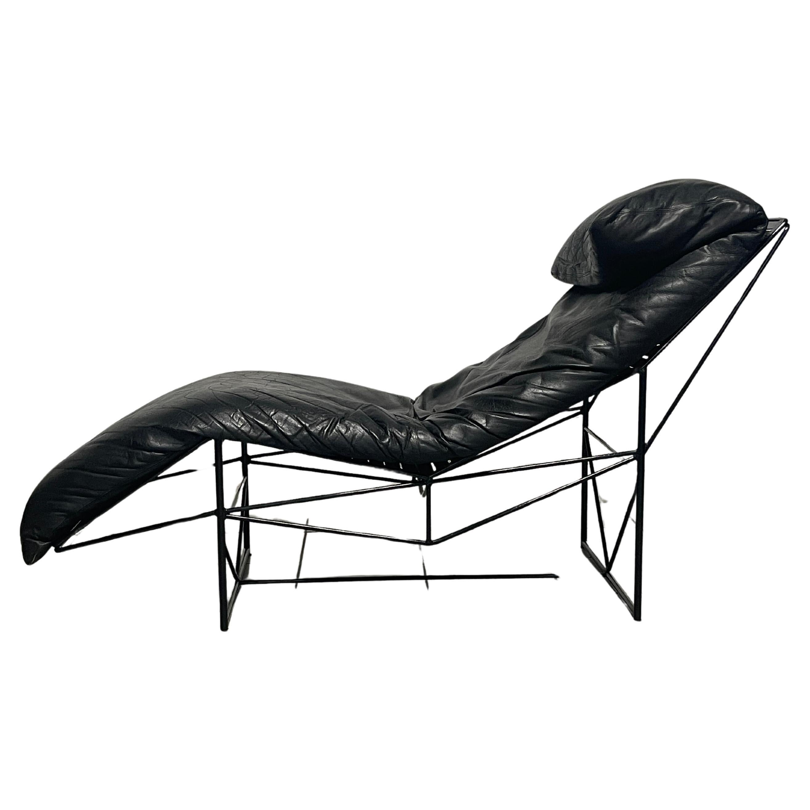Chaise-longue de los años 80 diseñada por Paolo Passerini para UVET en venta