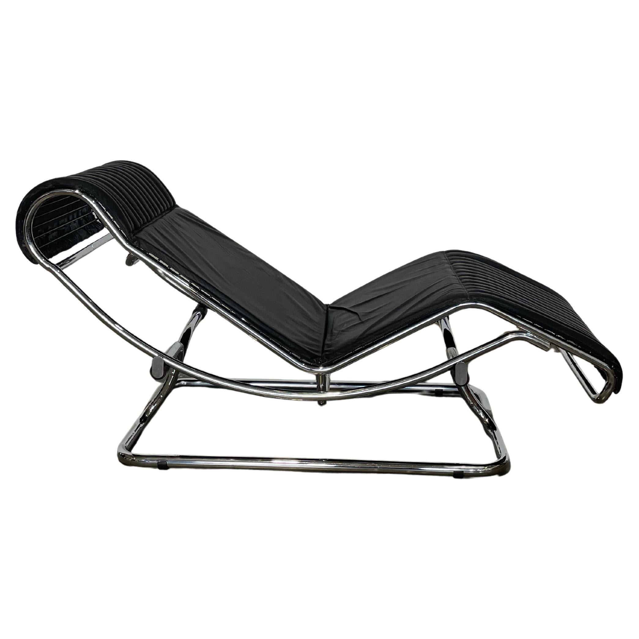 Chaise Longue di Guido Faleschini per Mariani anni 70 un pelle nera e acciaio in vendita
