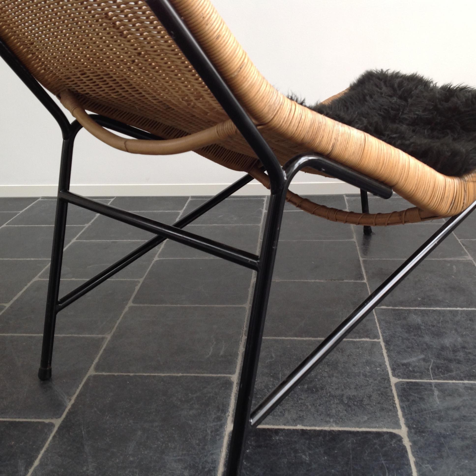 Dutch Chaise Longue in Cane, Wicker, Design by Dirk Van Sliedrecht for Rohé, 1960s For Sale