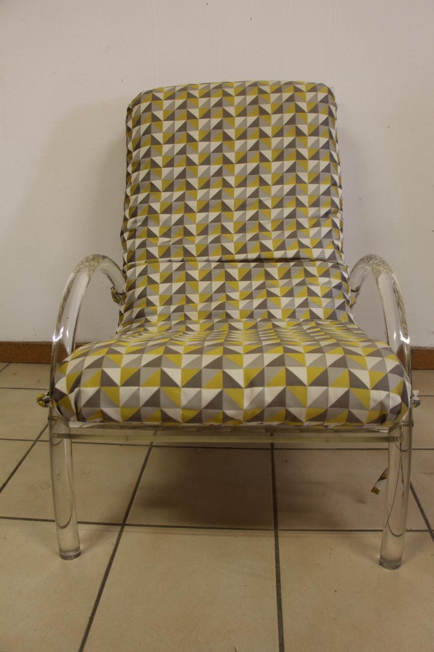 chaise plexiglas vintage