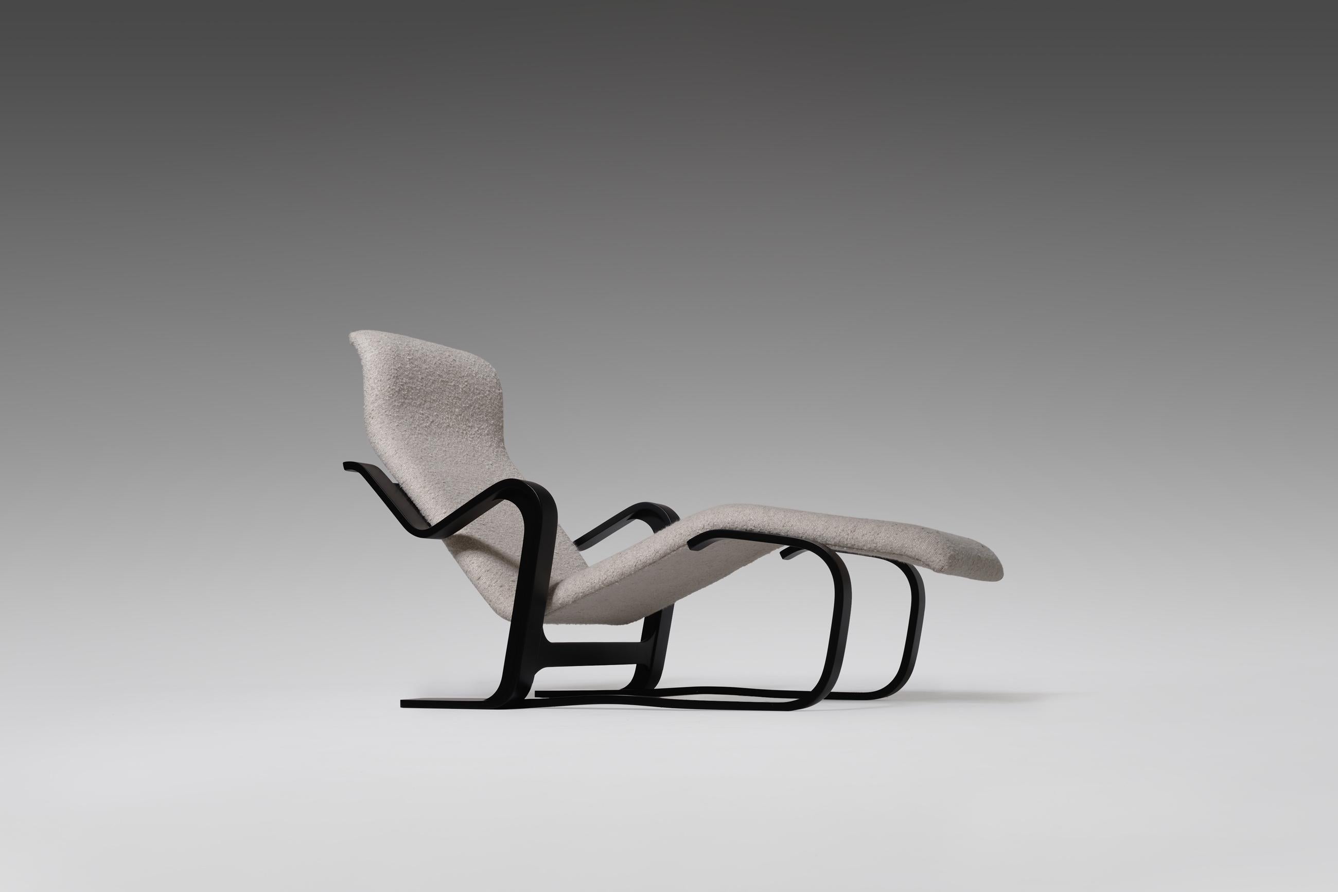 Chaise lounge by Marcel Breuer for The Isokon Furniture Company, London 1970s. This is a modification of his well know early work from his Bauhaus period.
Breuer designed his chaise, and experimented with curved and moulded plywood. It was