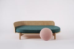 Chaise Longue "Knap" in Oak and Emerald Green
