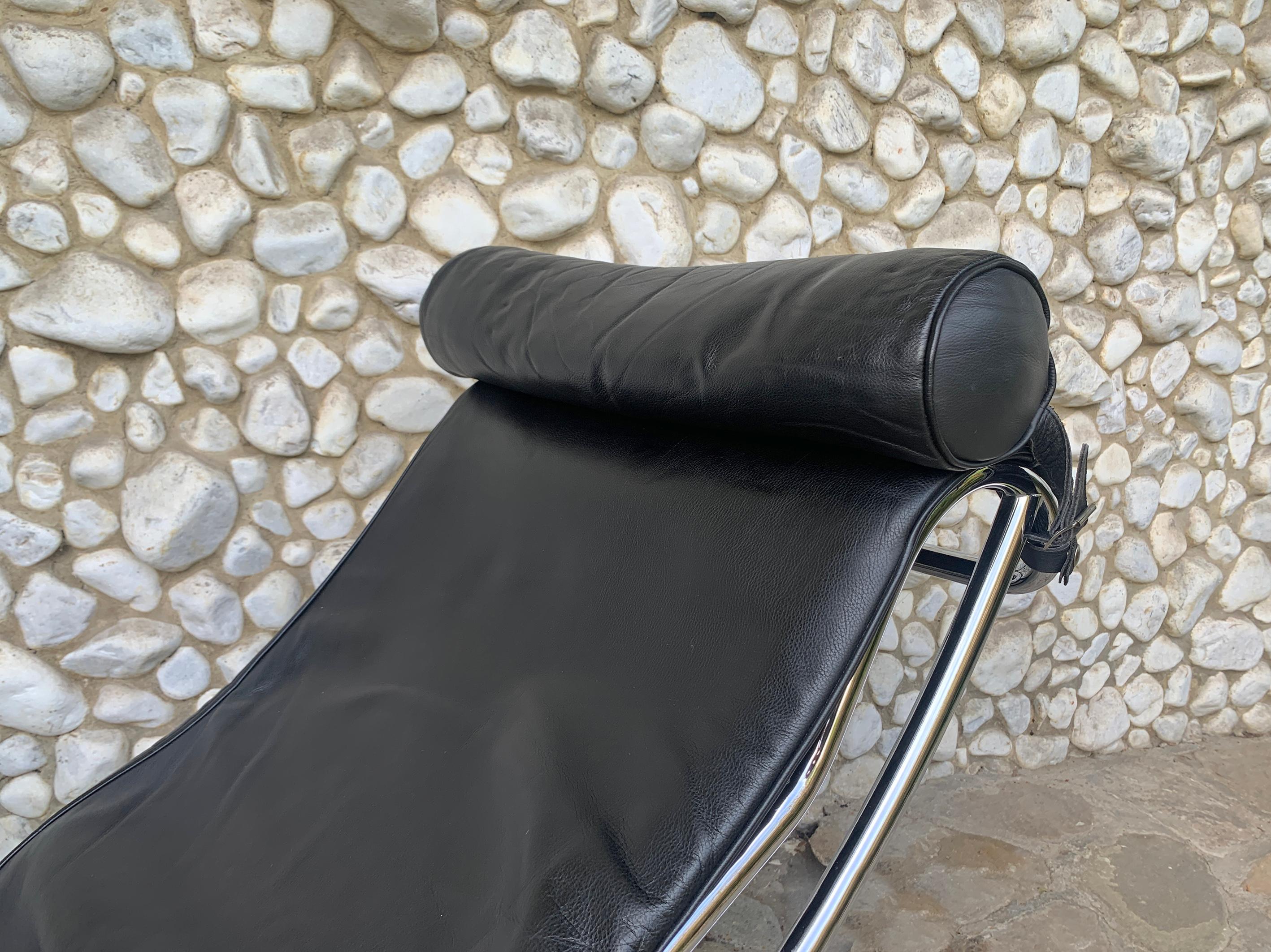 Mid-Century Modern Chaise Longue LC4 Le Corbusier Jeanneret Perriand Cassina Cert. of Authenticity
