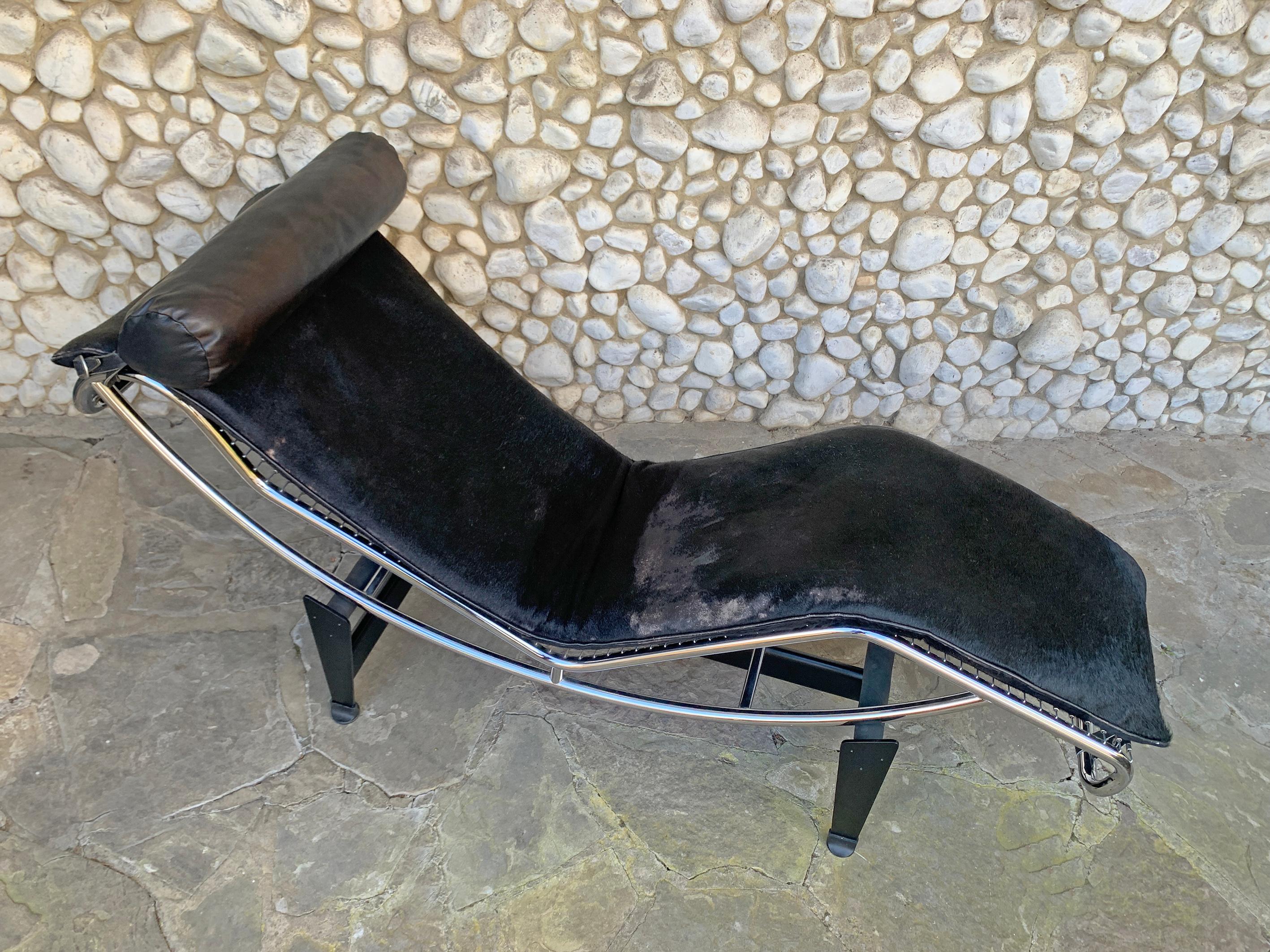 Chaise Longue LC4 Nr 1153 by Le Corbusier, Jeanneret & Perriand, Cassina, 1960 In Fair Condition In Vorst, BE