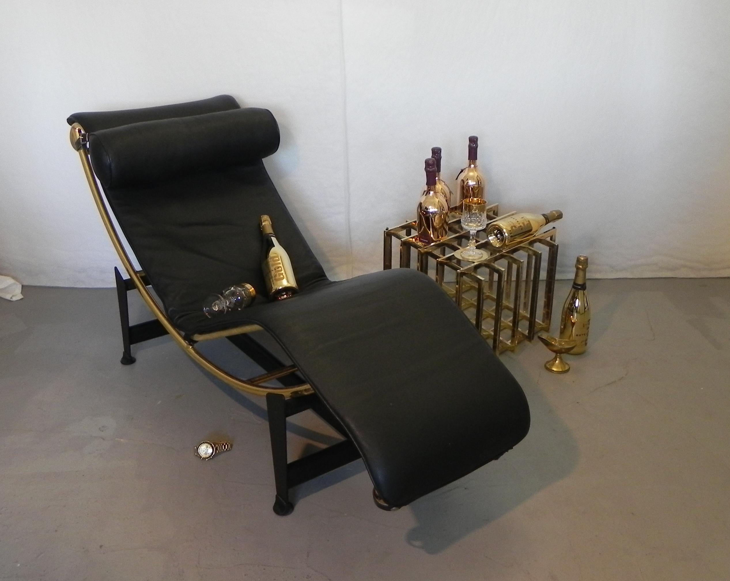 Chaise Longue, limited edition - Gold For Sale 6