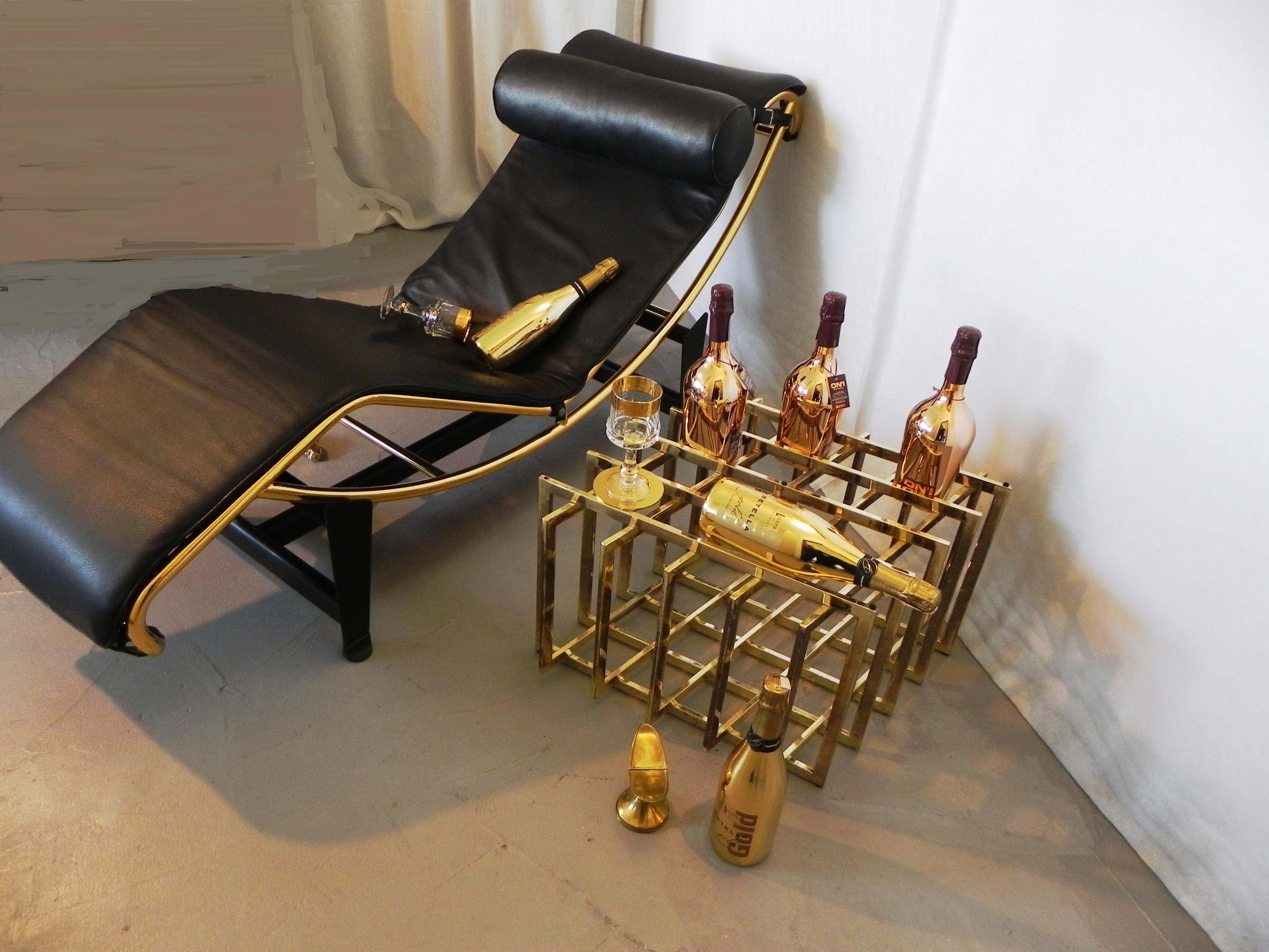 Chaise Longue, limited edition - Gold For Sale 8