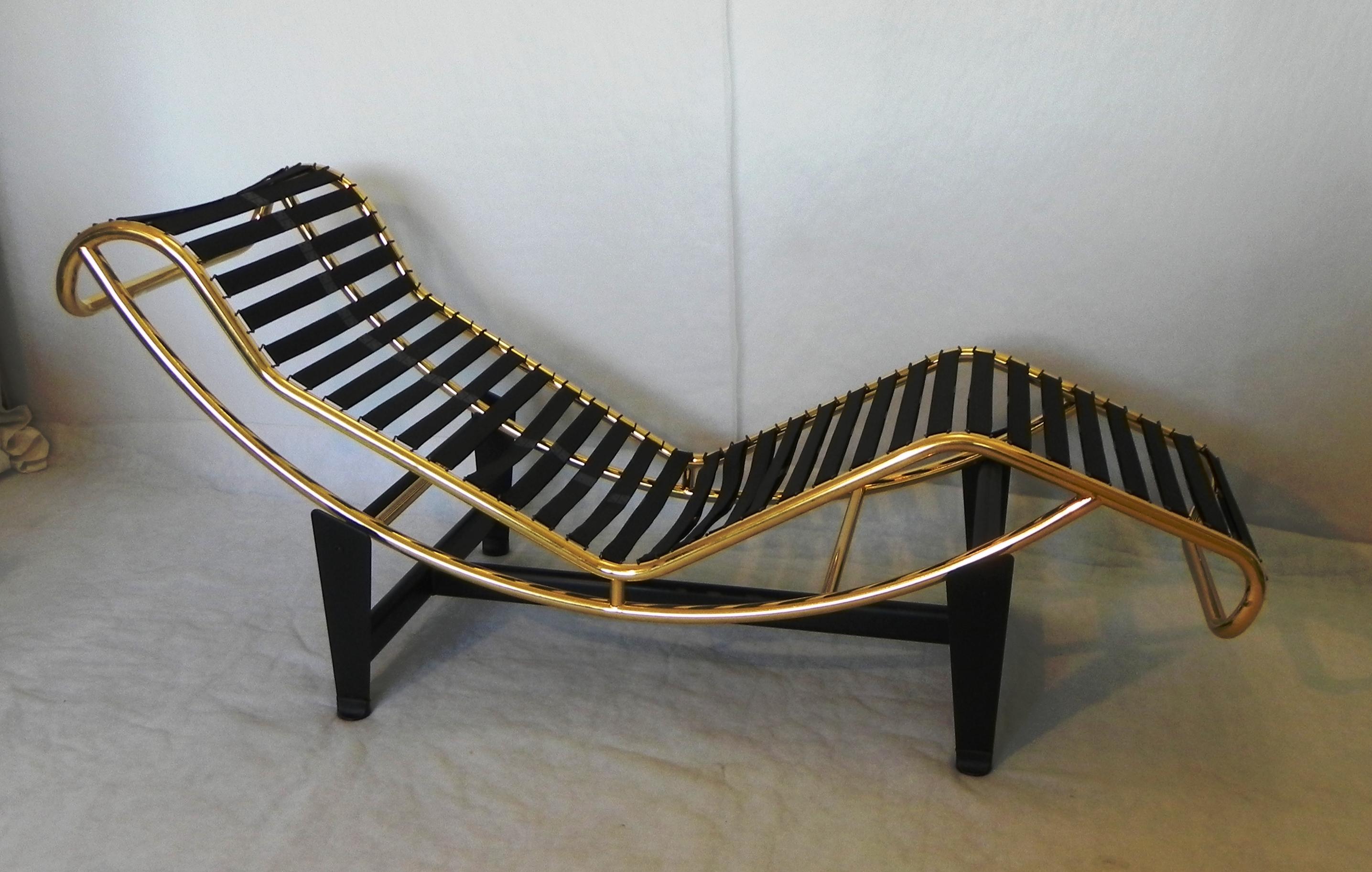 European Chaise Longue, limited edition - Gold For Sale