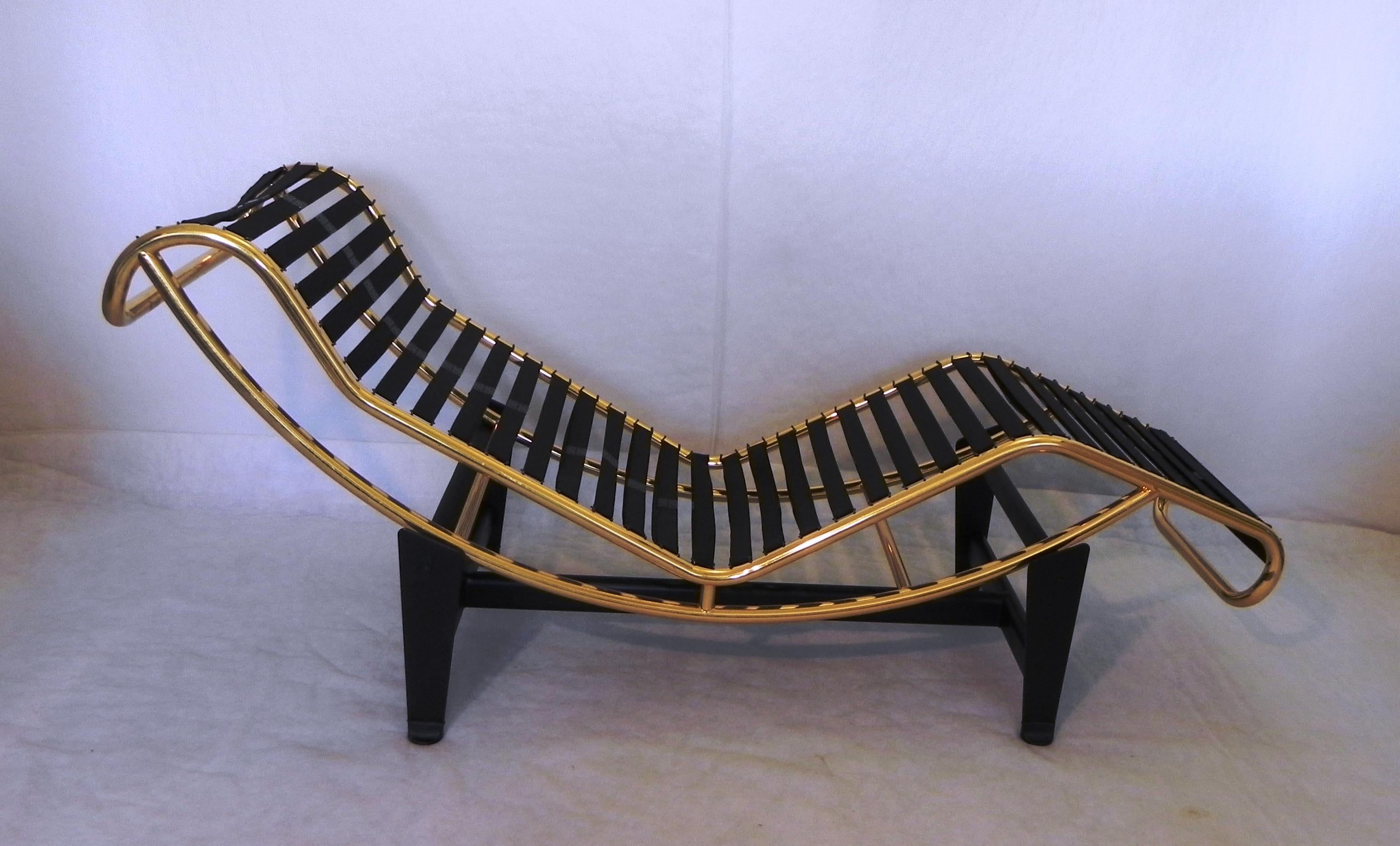 Metal Chaise Longue, limited edition - Gold For Sale