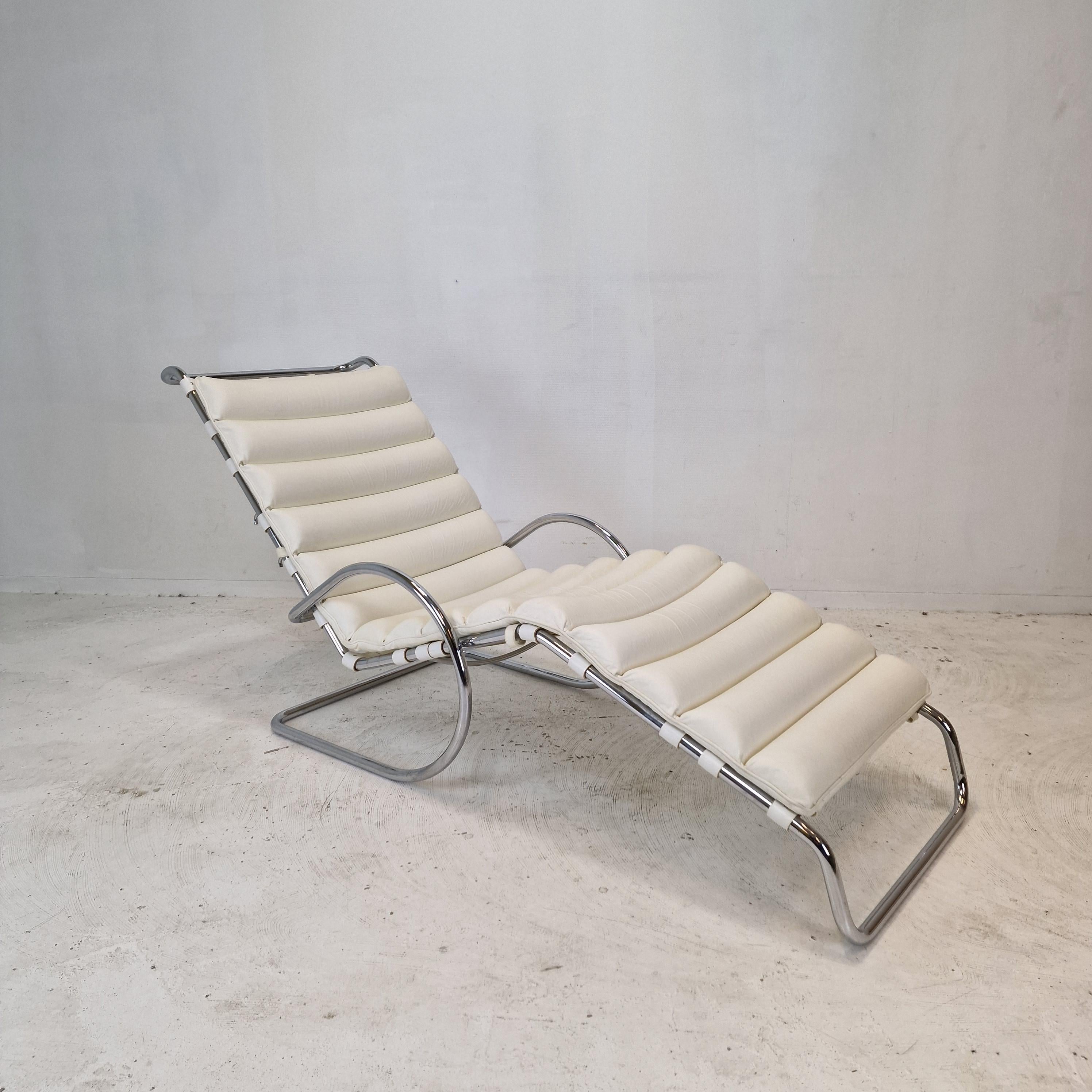The adjustable Model 242 MR Chaise Lounge was designed by Ludwig Mies van der Rohe in 1927. 
This particular example was produced in 1980 by Knoll International in the USA. 

The chaise features a high quality white leather channel-upholstered