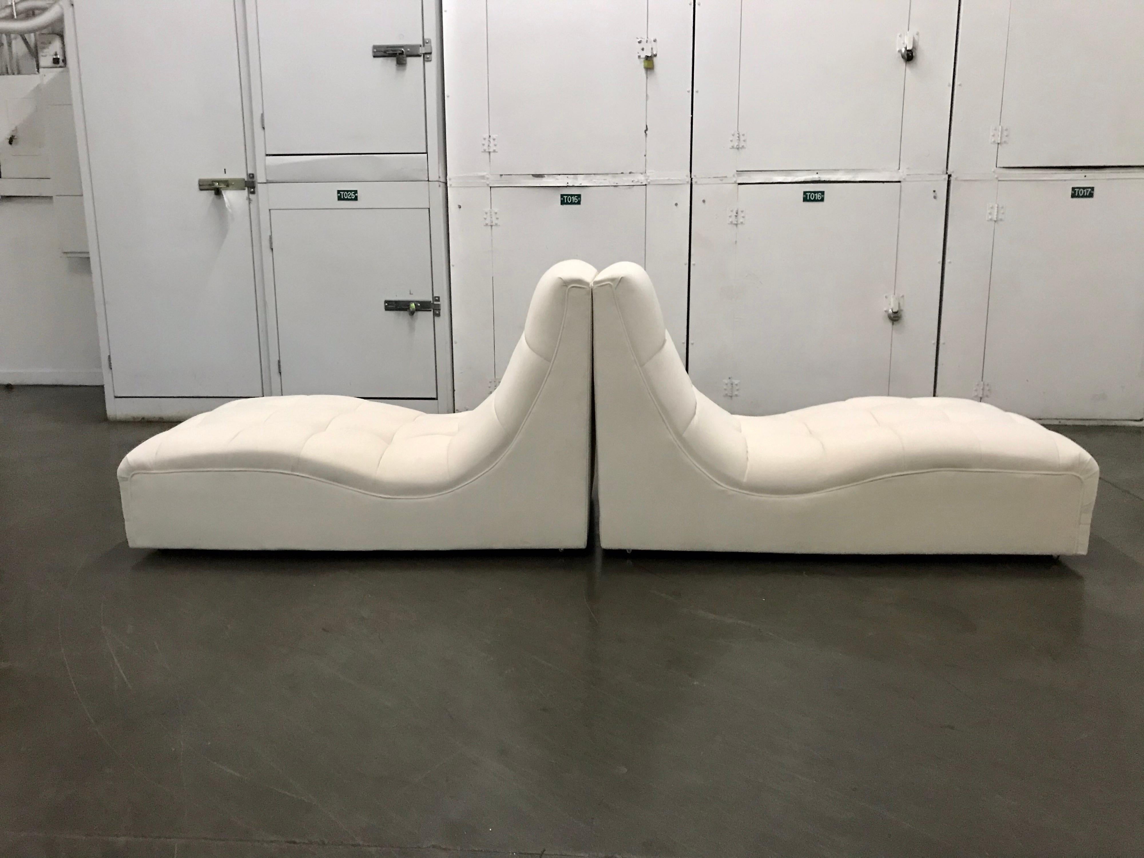 20th Century Pair of Chaise Longues 1970's