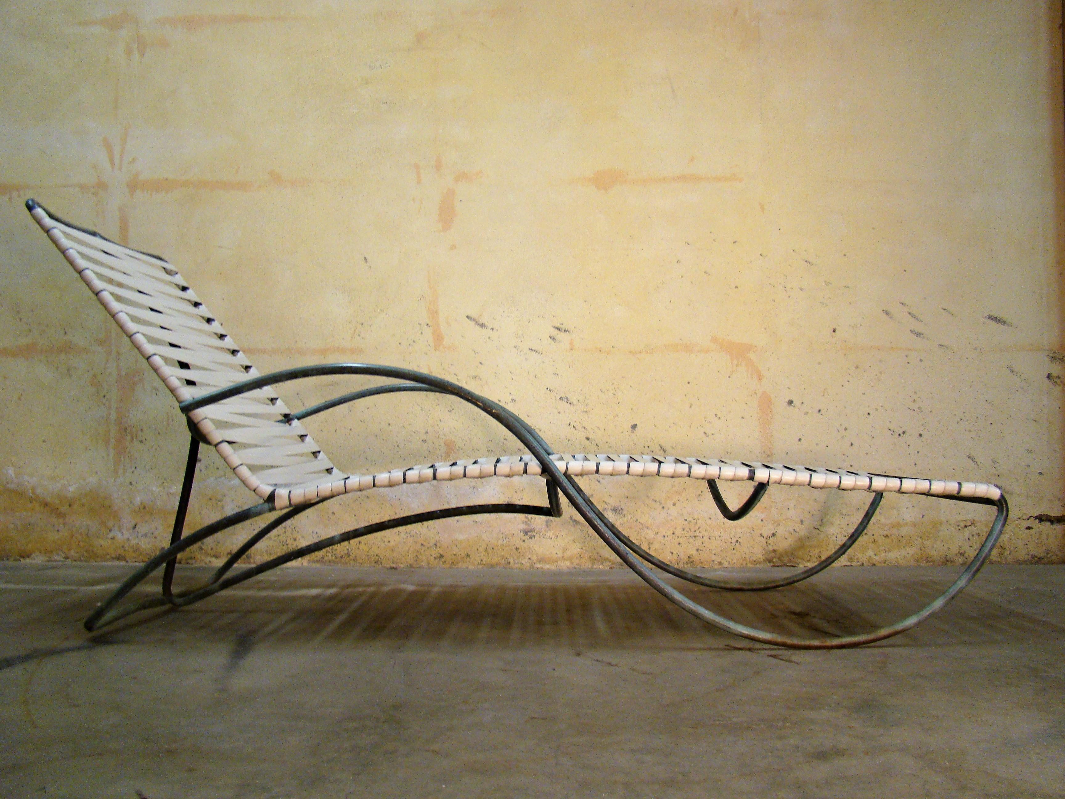 Chaise Lounge '#1' by Walter Lamb for Brown-Jordan Outdoor in Bronze Tubing 3