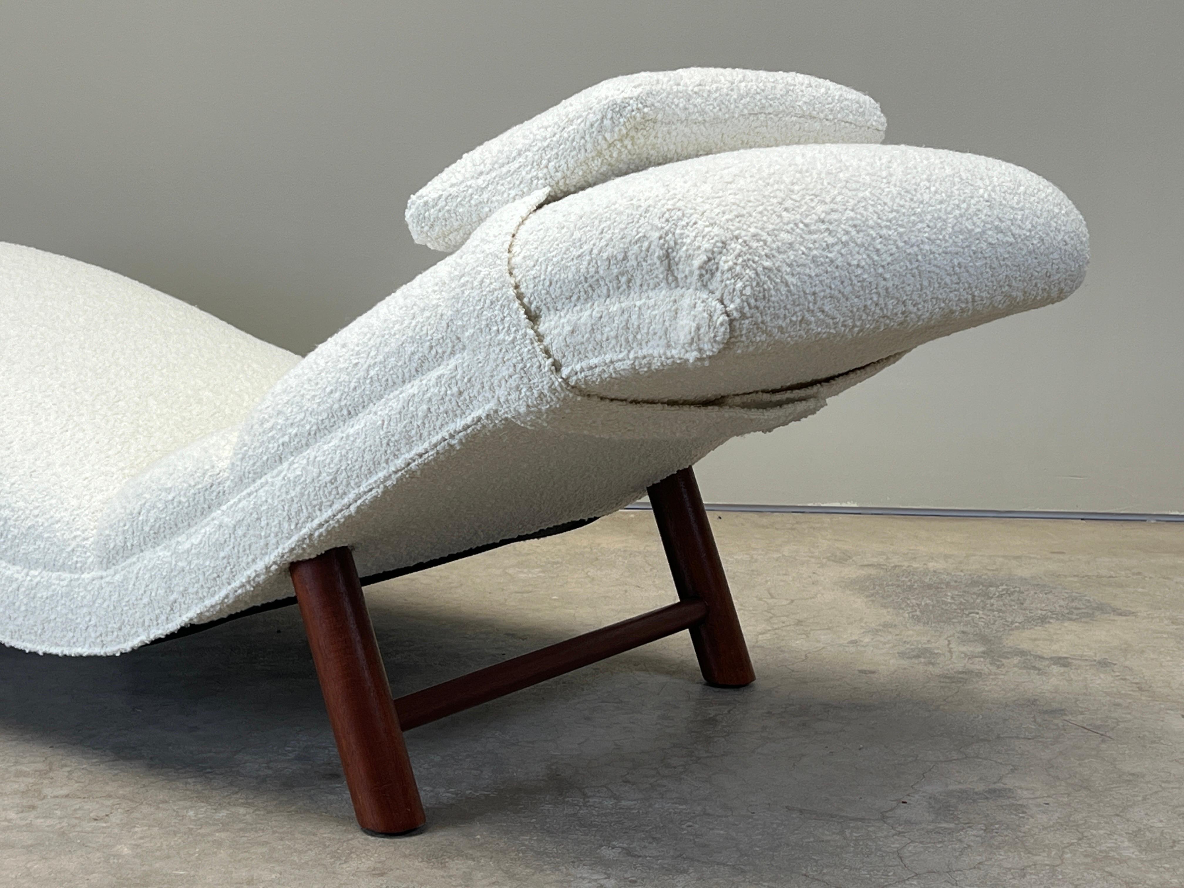 Chaise Lounge Attributed to Edward Wormley For Sale 3