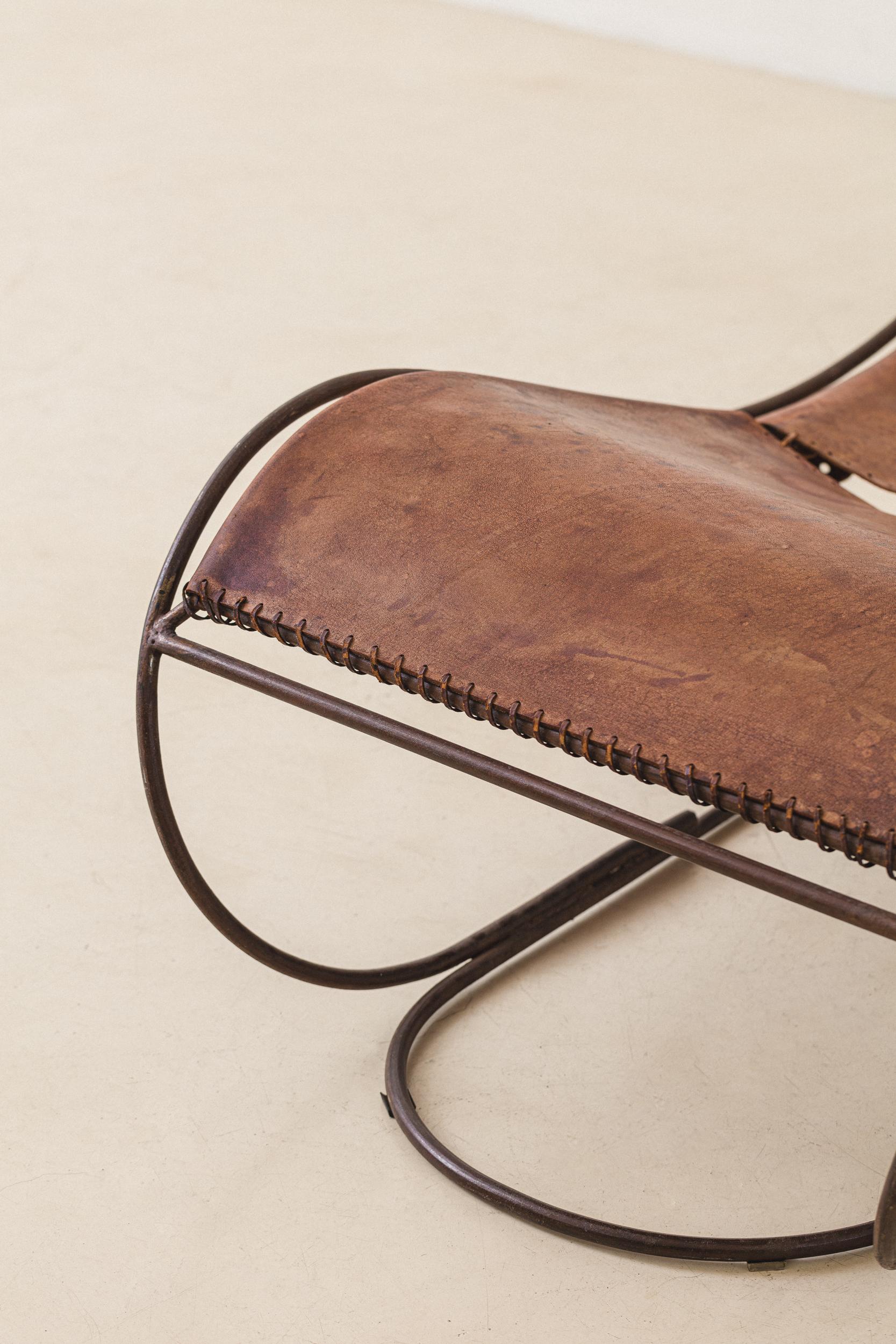 Chaise Lounge by Hugo França, Leather and Iron, Brazil, 1980s For Sale 2