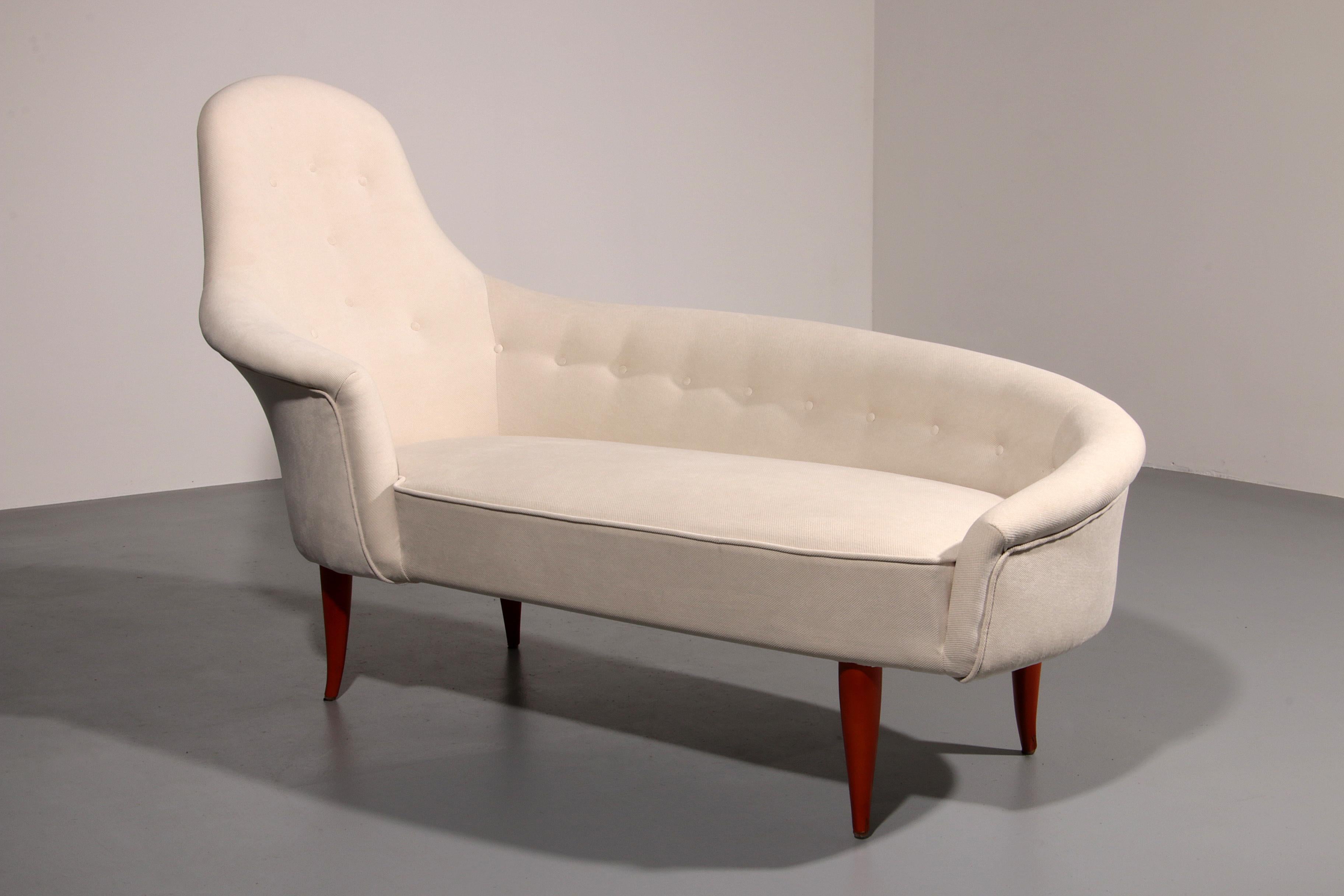 Scandinavo moderno Chaise Lounge di Kerstin Hörlin-Holmquist per Nordiska Kompaniet, anni '50 in vendita