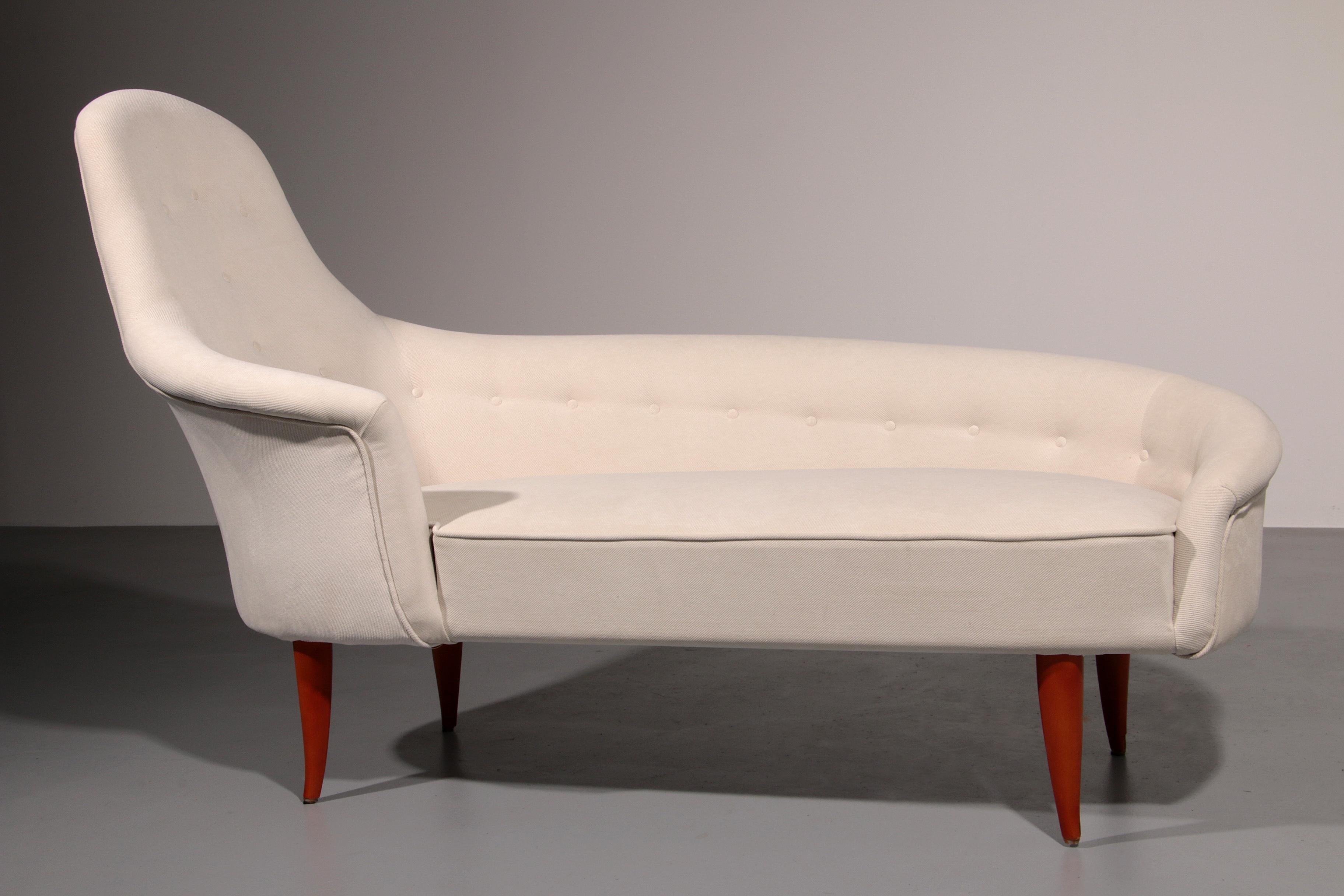 Chaise Lounge di Kerstin Hörlin-Holmquist per Nordiska Kompaniet, anni '50 in vendita 2