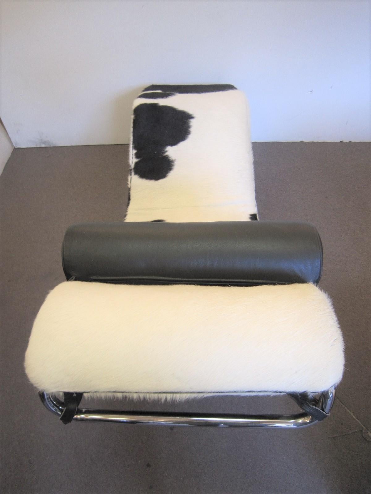 Chaise Lounge Chair Black & White Cowhide with Black Leather Pillow Le Corbusier 11