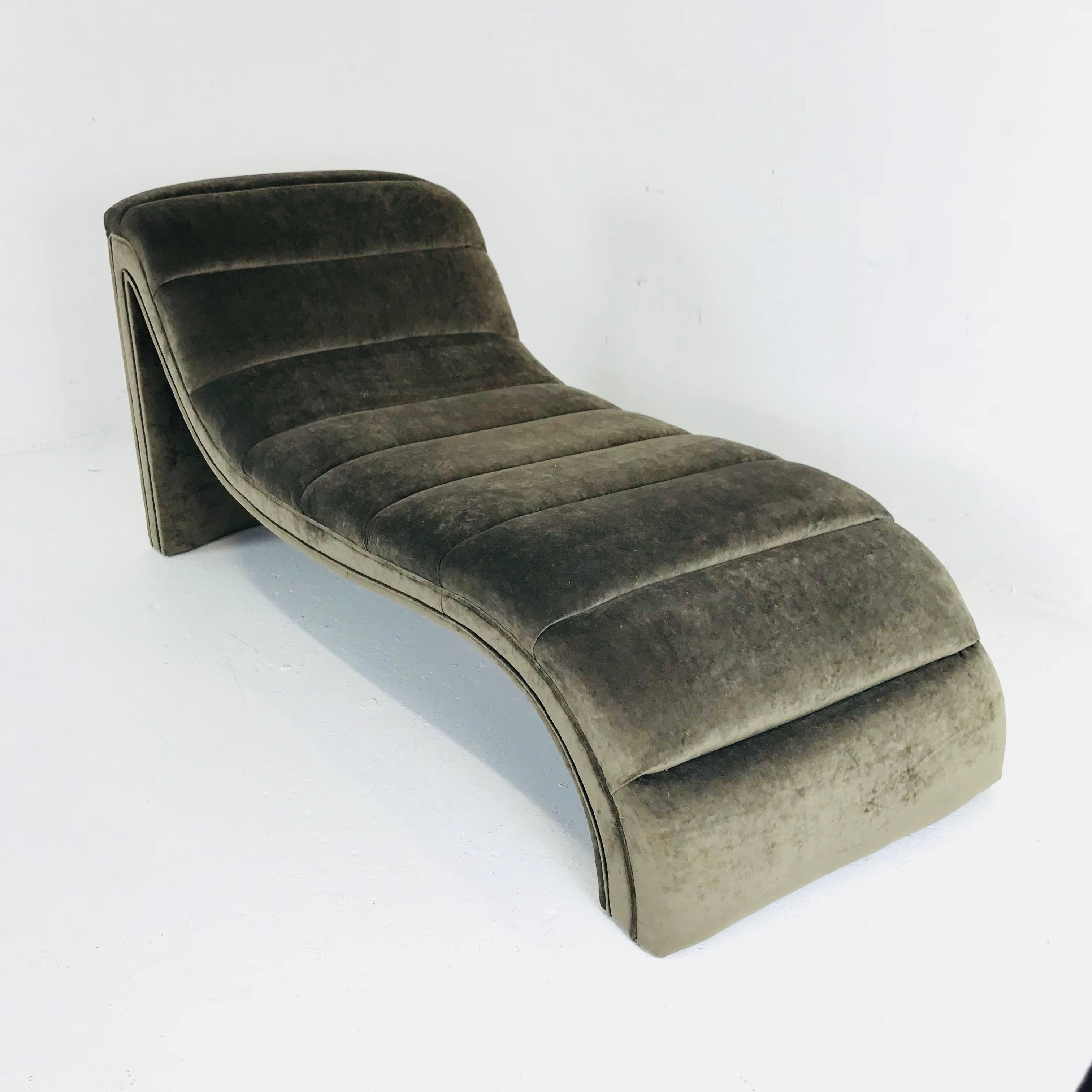 Chaise lounge, custom. We can make this piece in the olive green velvet pictured or customer's choice of fabric with COM.
For custom orders please allow a 6-8 week lead time.

Dimensions: 66