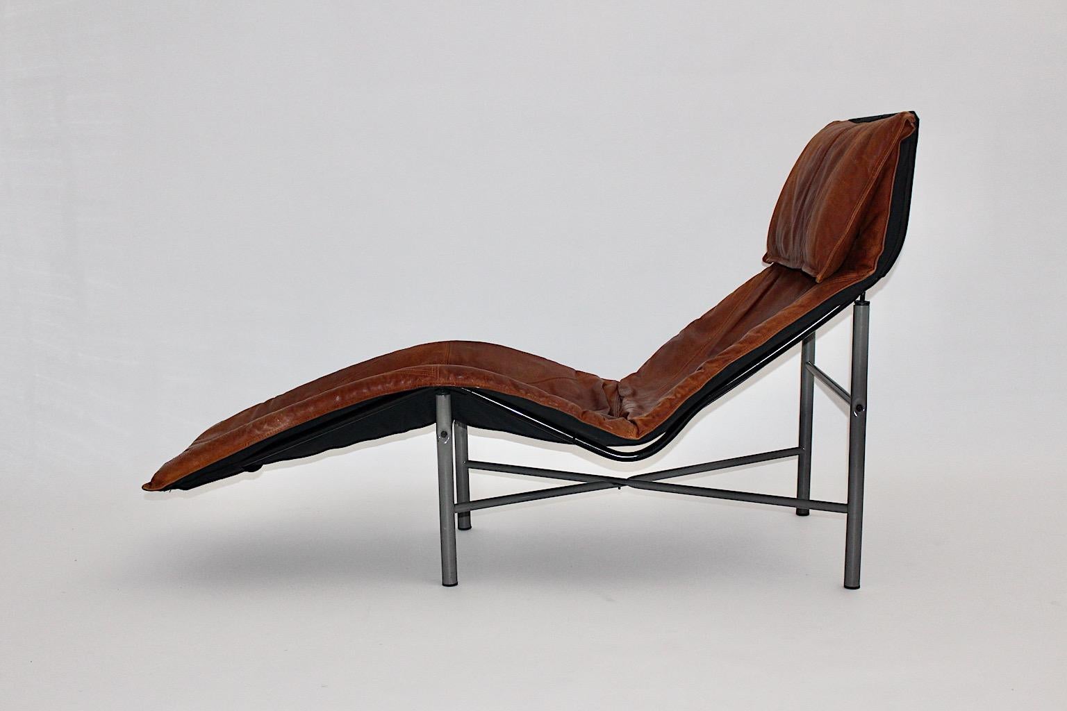 20th Century Chaise Lounge Daybed Vintage Tord Bjorklund Brown Leather Metal 1970s Sweden For Sale