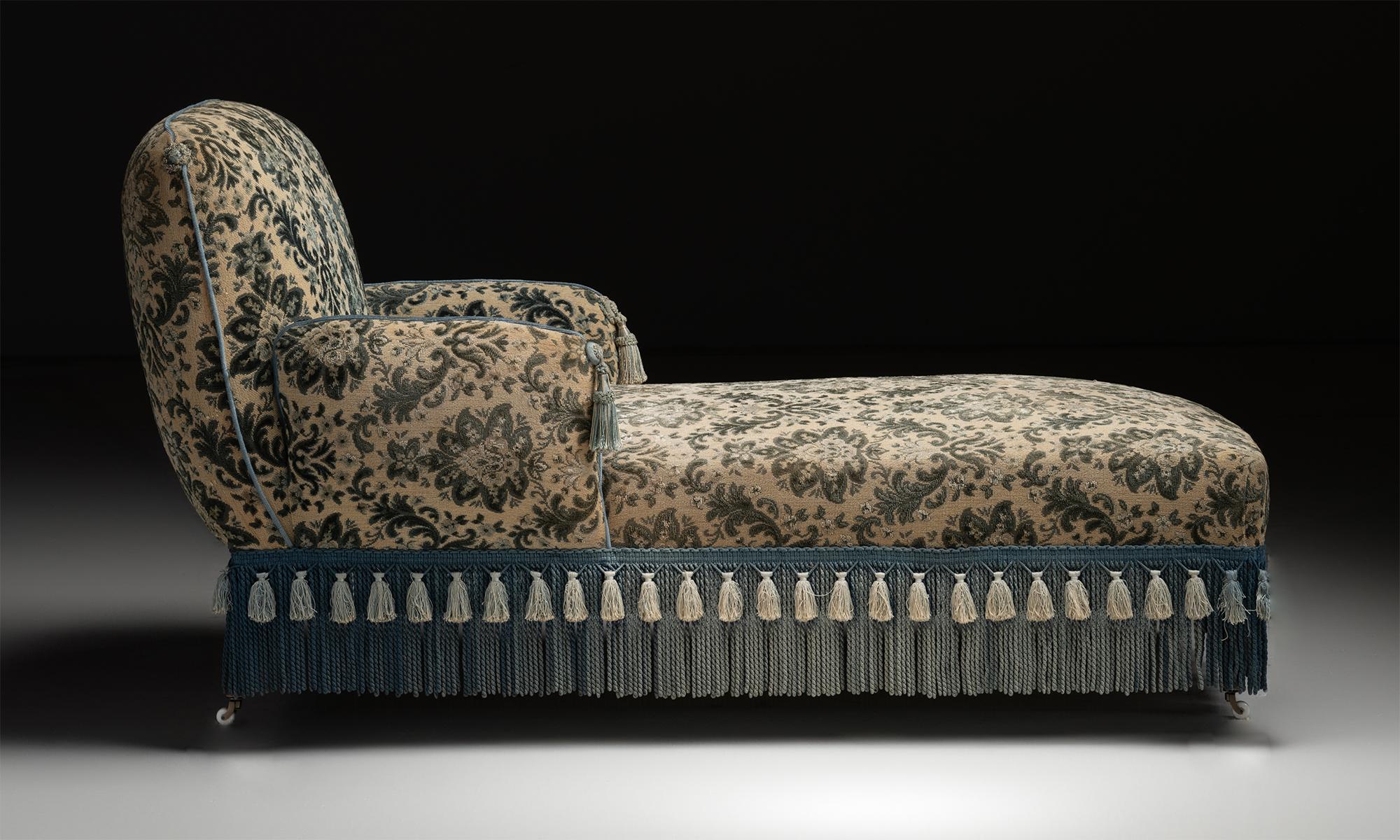 French Chaise Lounge in Jacquard Fabric, France Circa 1910 For Sale