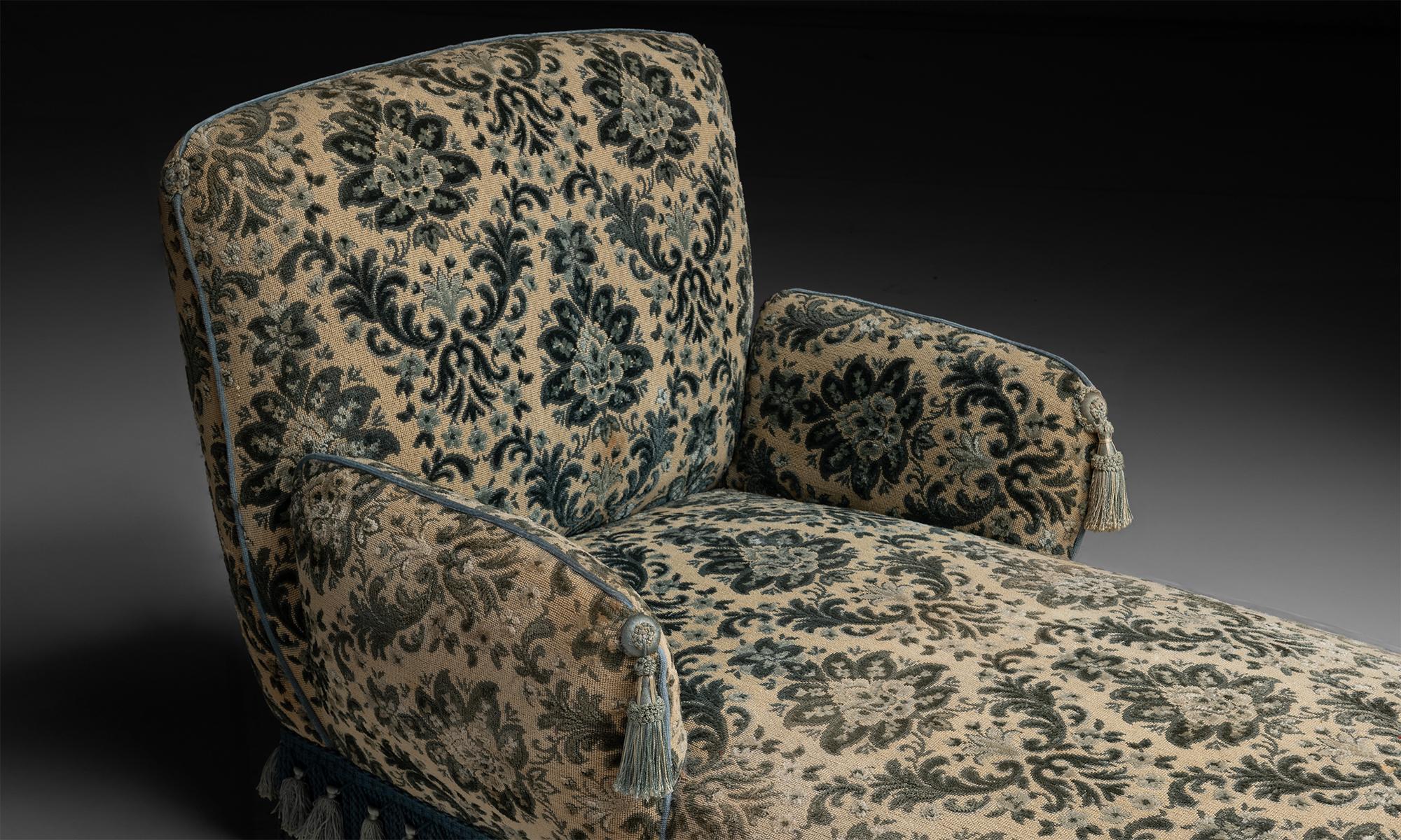 Chaise Lounge in Jacquard Fabric, France Circa 1910 In Good Condition For Sale In Culver City, CA