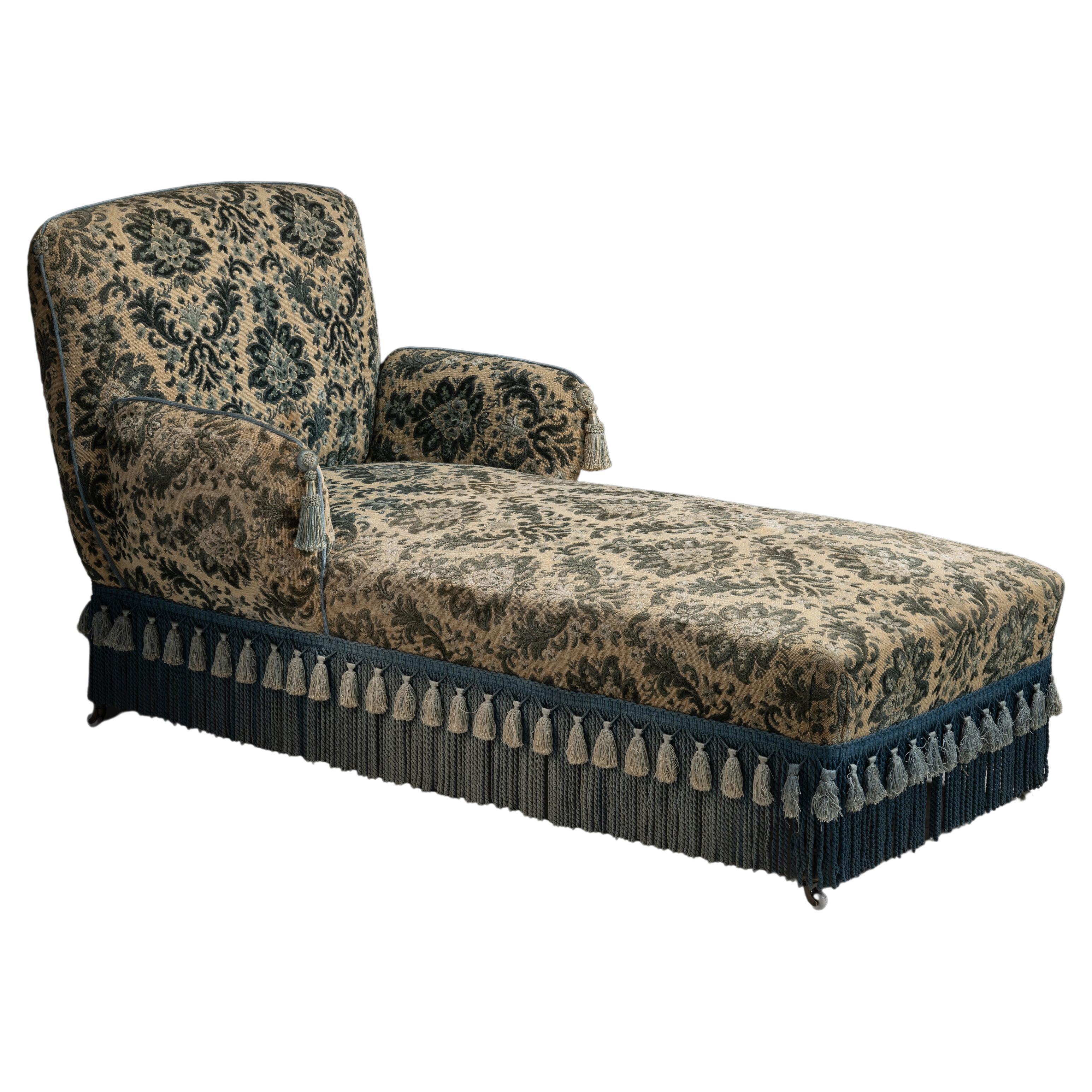 Chaise Lounge in Jacquard Fabric, France Circa 1910 For Sale