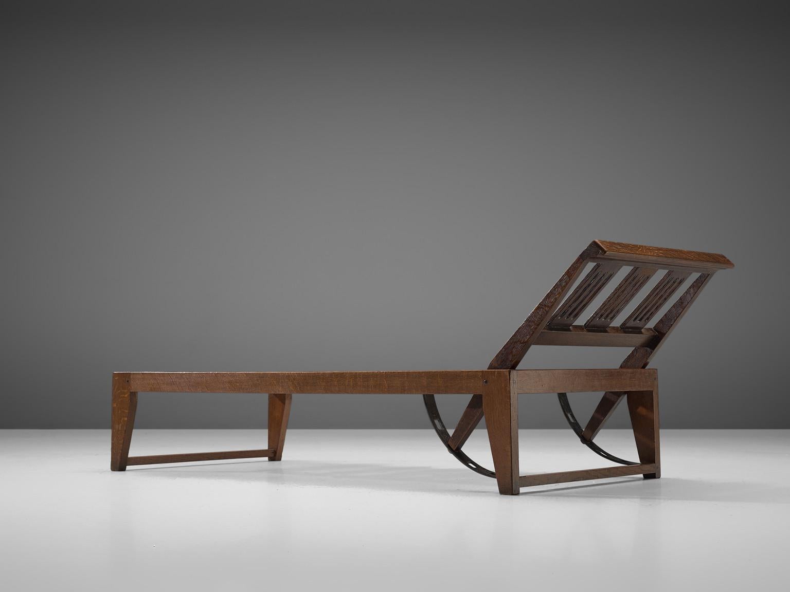 Mid-Century Modern Chaise longue ou lit de repos en chêne en vente