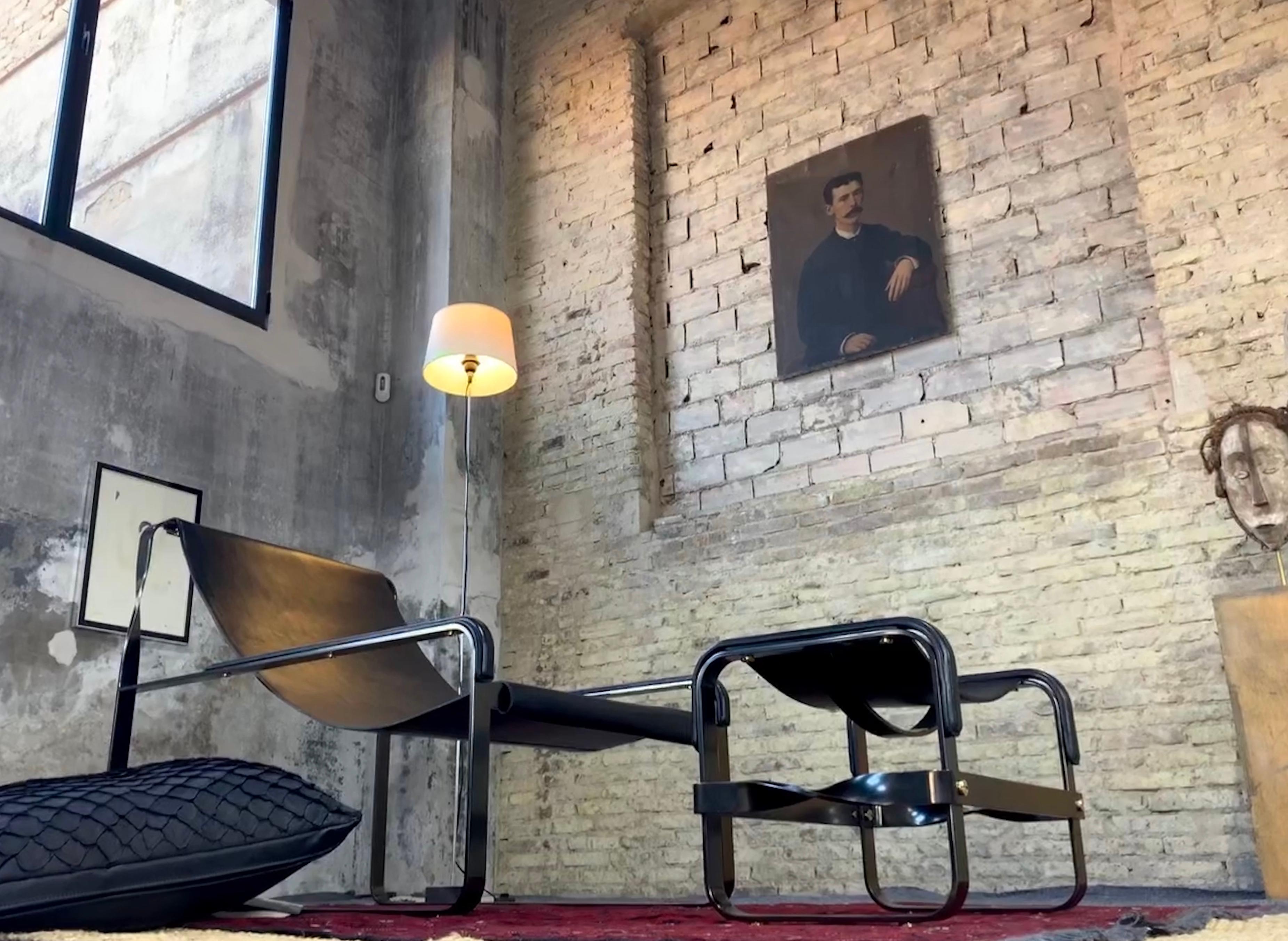 Artisan Contemporary Chaise Lounge Alt-Silberner Stahl & Schwarzes Leder im Angebot 10