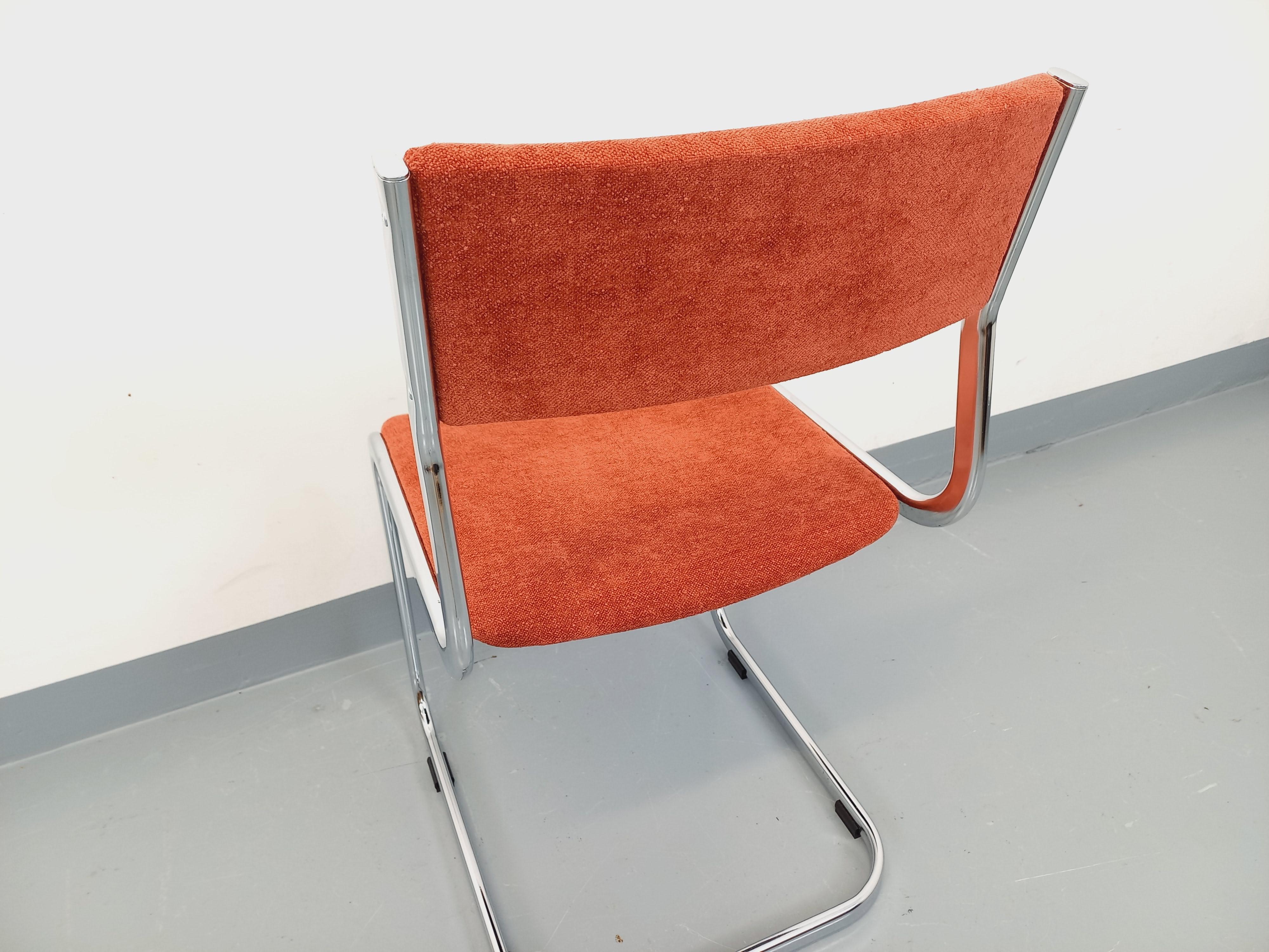 Chaise luge vintage en métal chromé et tissu des années 70 en venta 1