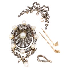 CHAISE Oval pendant-brooch in gold, silver, diamonds and natural pearls