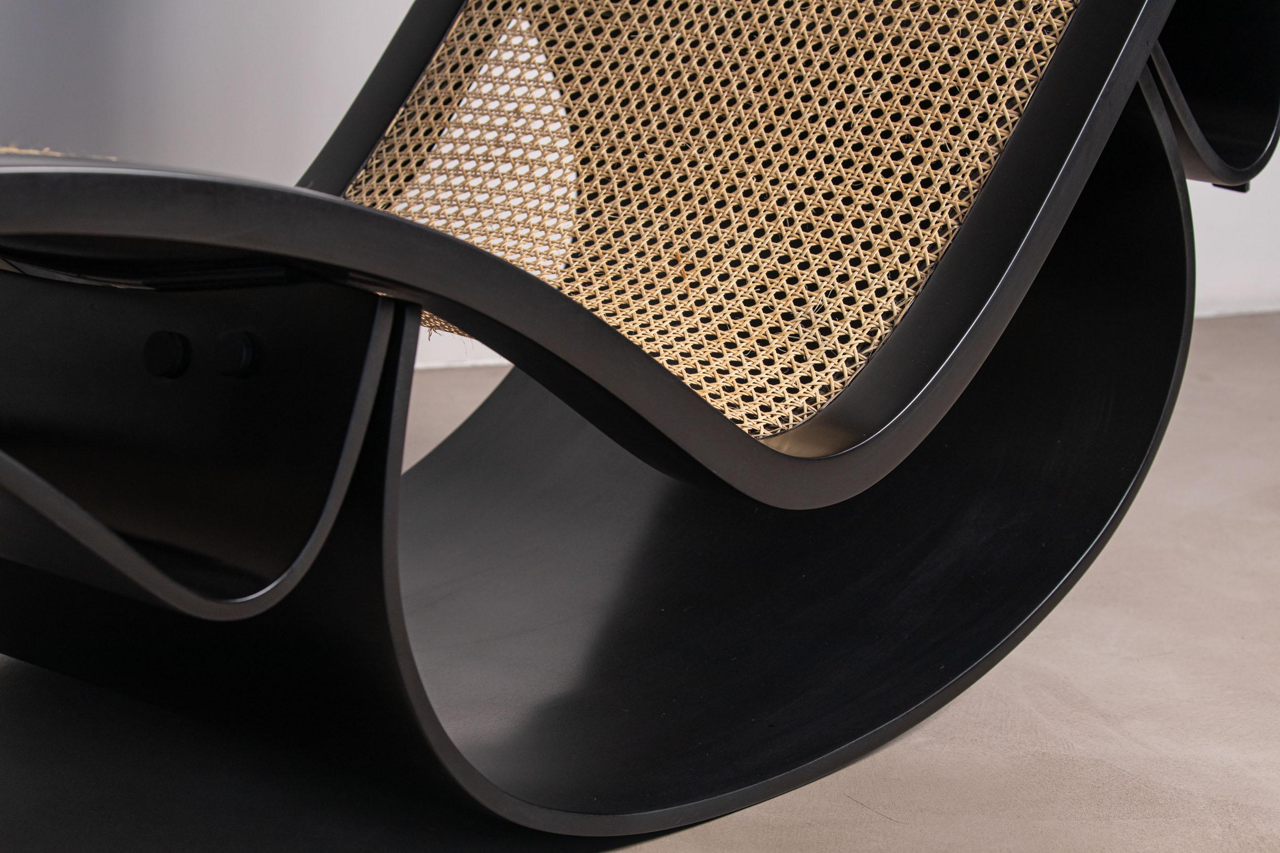Oscar Niemeyer Chaise Rio Original Vintage Lounge Chair, Brazil, Cane Wood Black For Sale 1