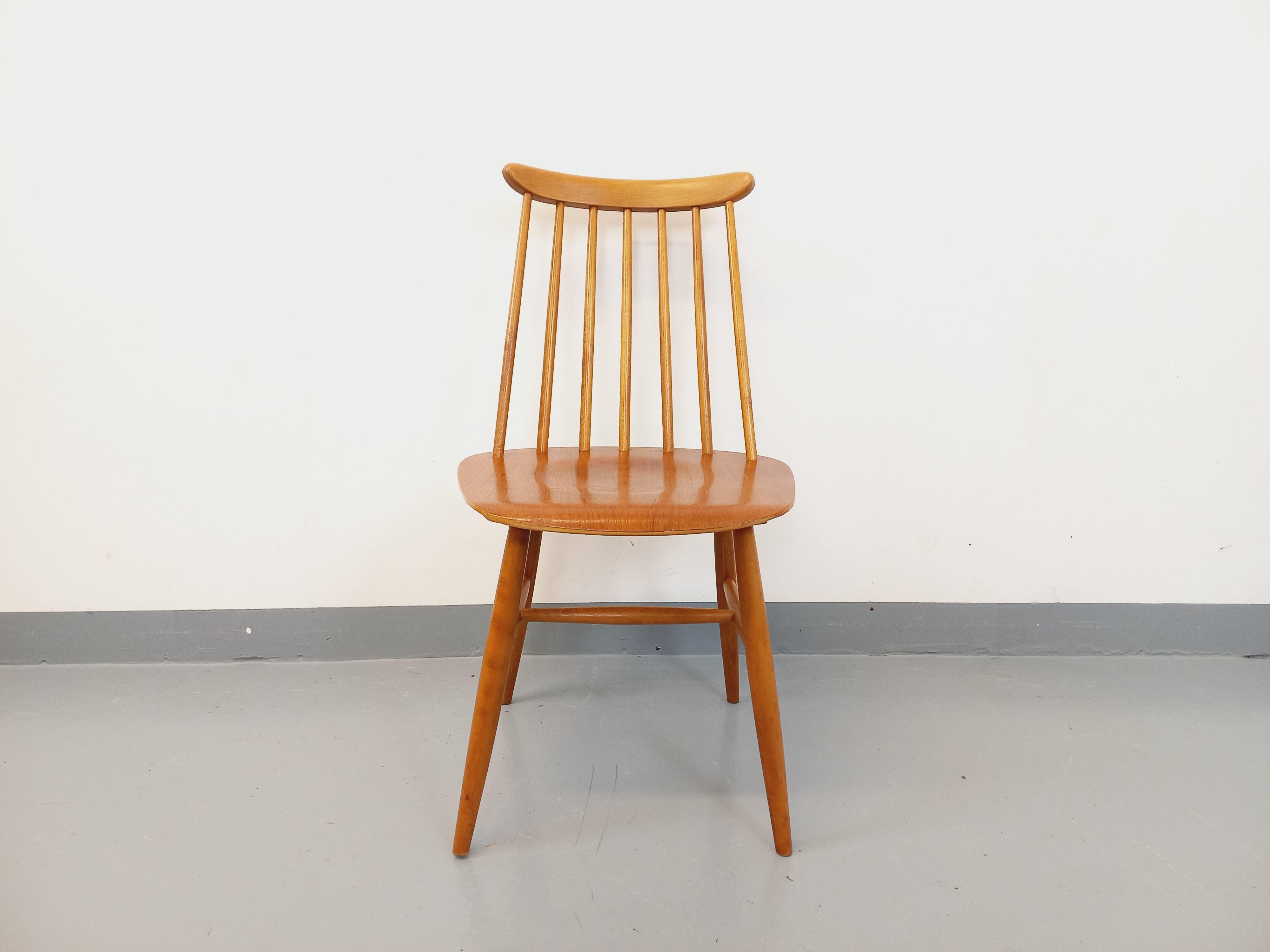 Mid-Century Modern Chaise scandinave Fanett par Ilmari Tapiovaara vintage en teck et bois de hêtre