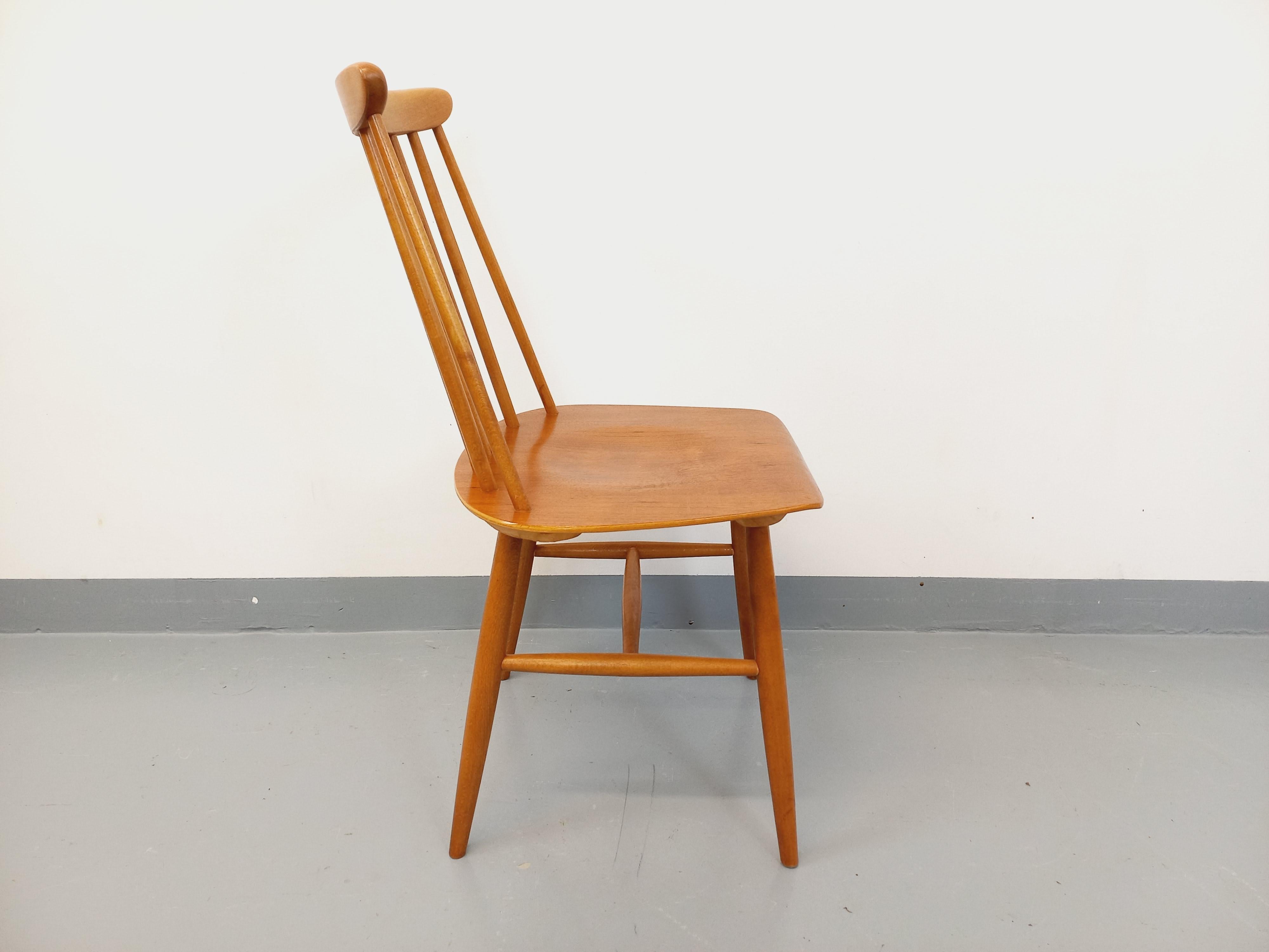 Français Chaise scandinave Fanett par Ilmari Tapiovaara vintage en teck et bois de hêtre