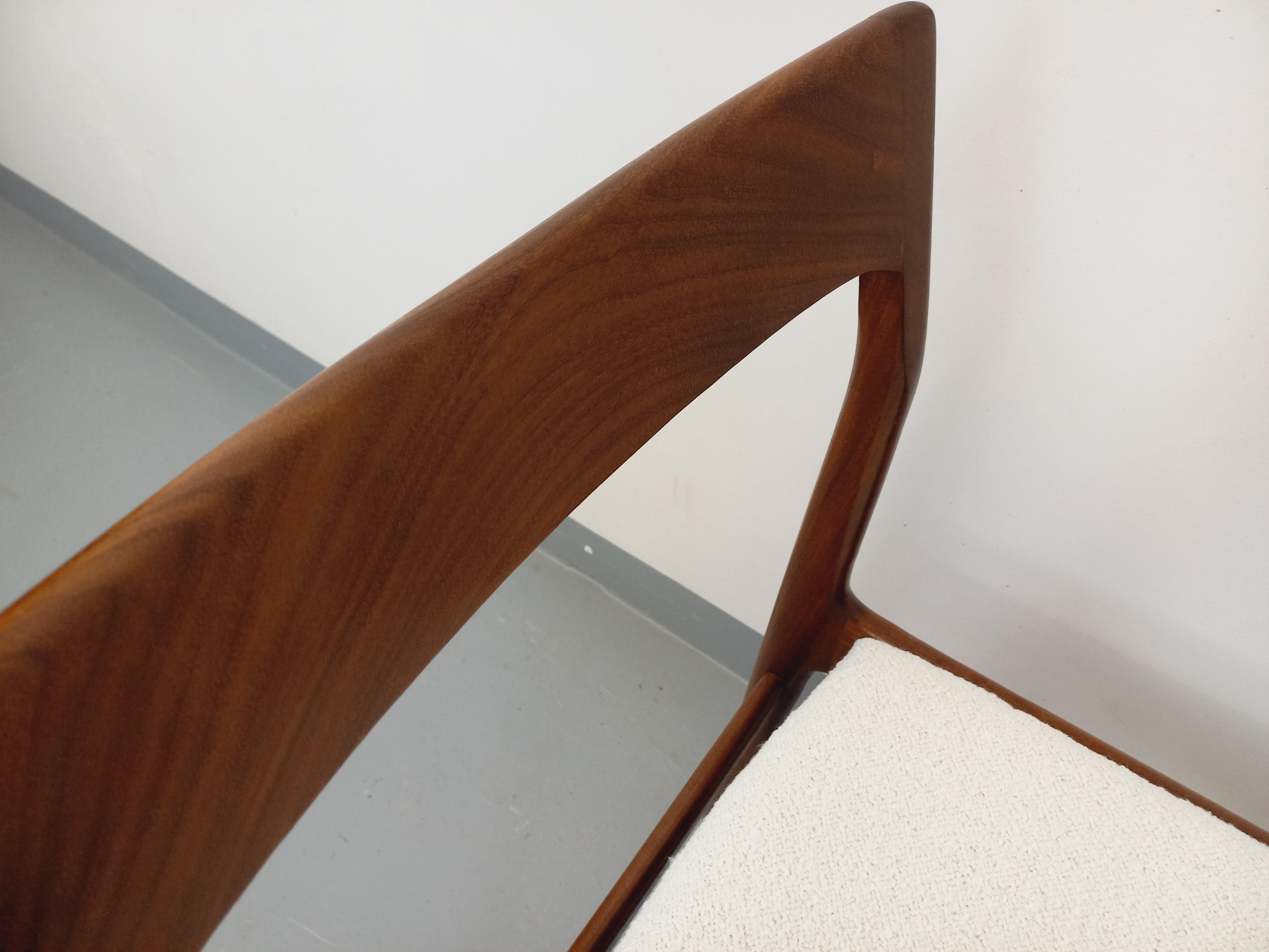 Scandinavian Modern Chaise scandinave vintage en teck des années 60 For Sale