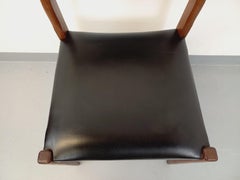 Chaise scandinave vintage en teck et skai des années 60