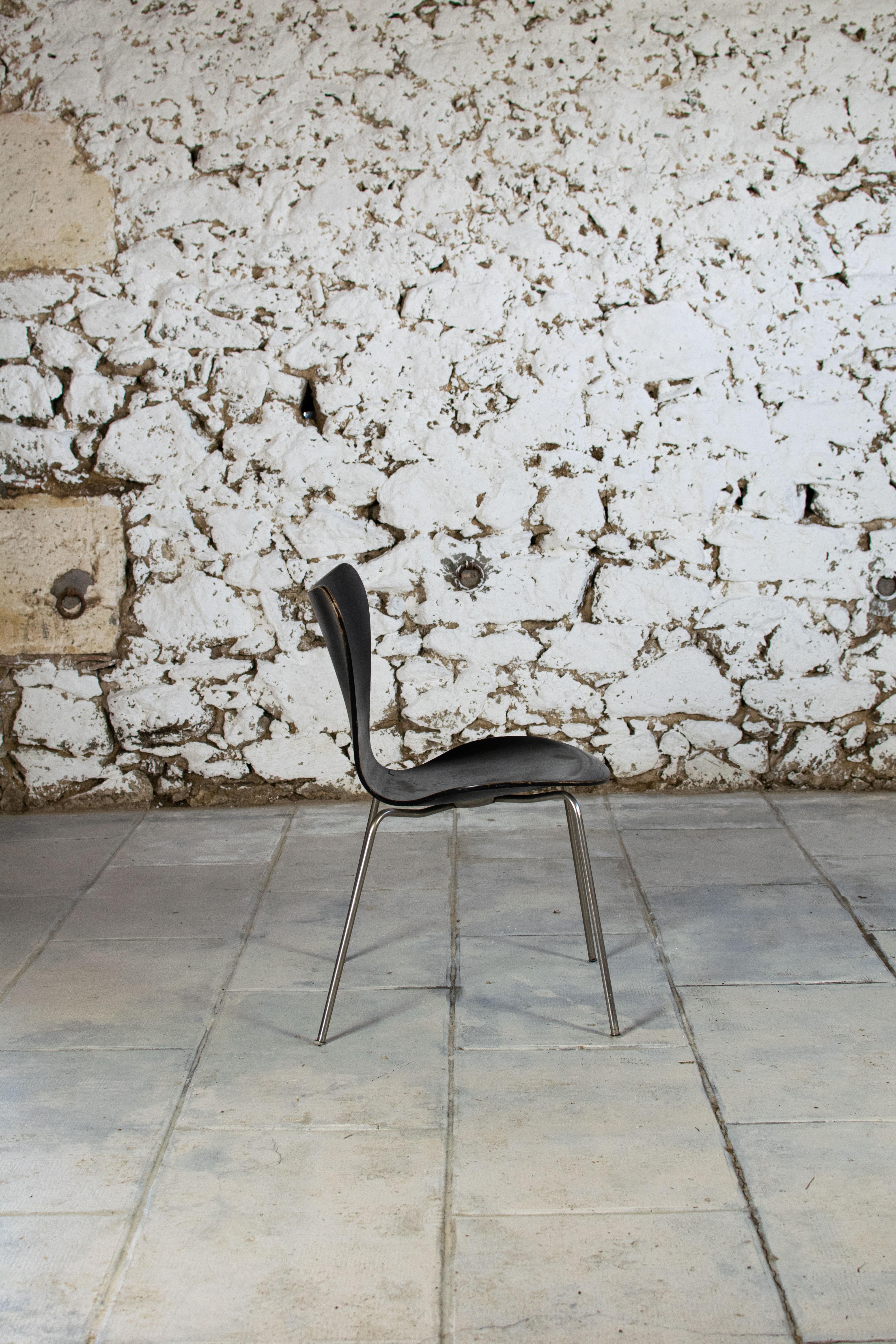 Mid-Century Modern Chaise serie 7 par Arne Jacobsen pour Fritz Hansen For Sale
