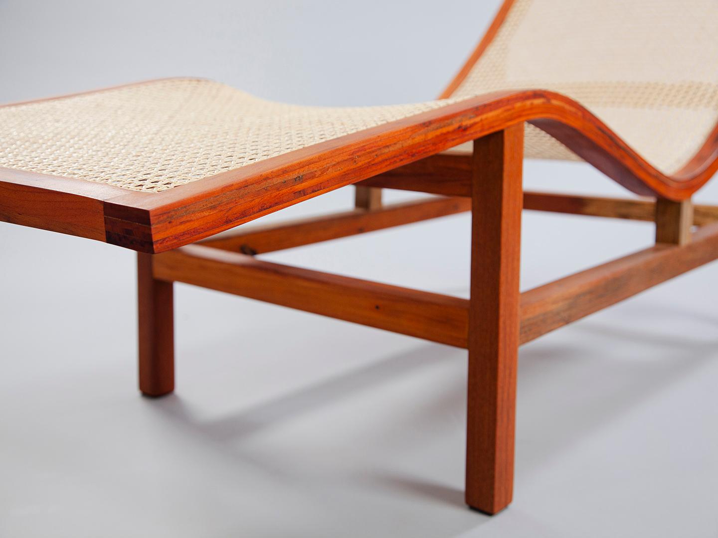 Chaise Sossego en bois massif brésilien et paille naturelle en vente 3