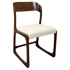 Chaise traîneau vintage de marque Boi en bois et tissu bouclette des années