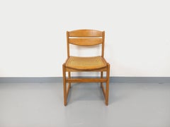 Chaise traîneau vintage en bois de hêtre et cannage des années 70 80